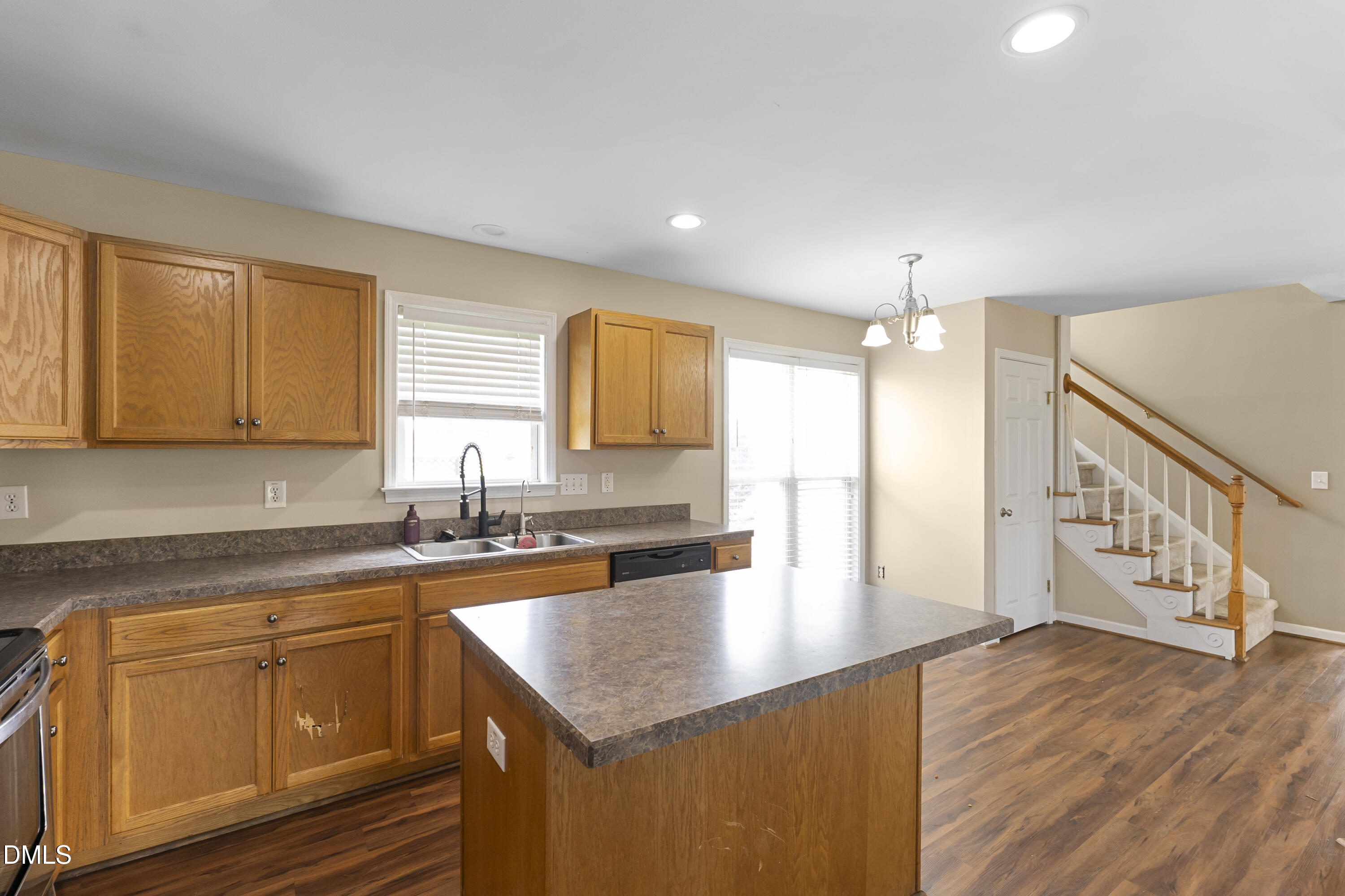 191 Golden Oats Drive Property Photo 16