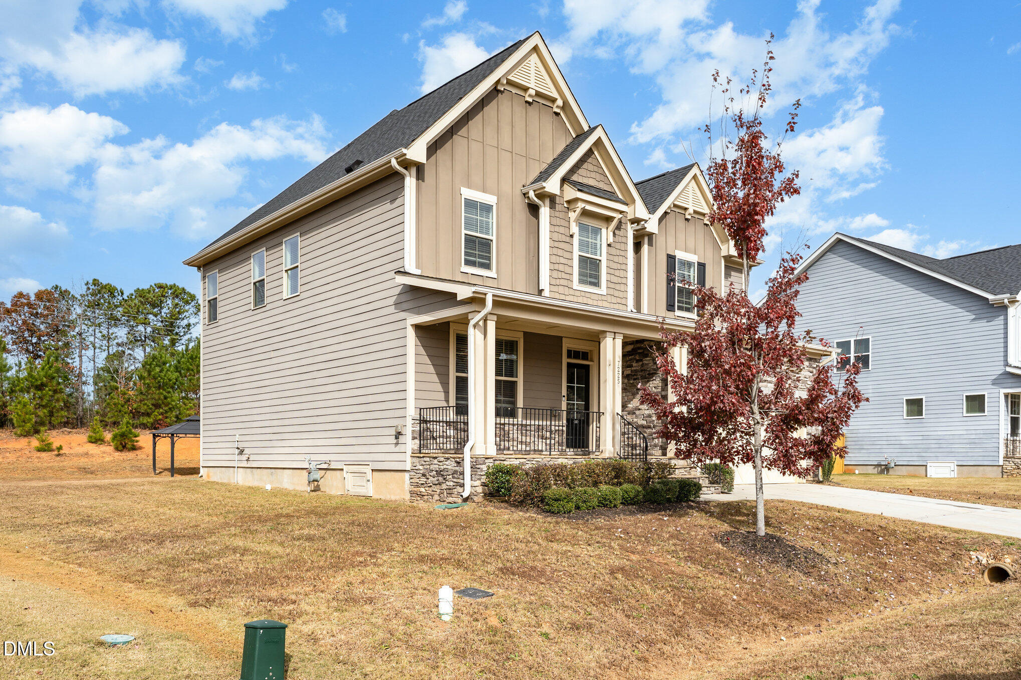 7225 Rex Road Property Photo 2