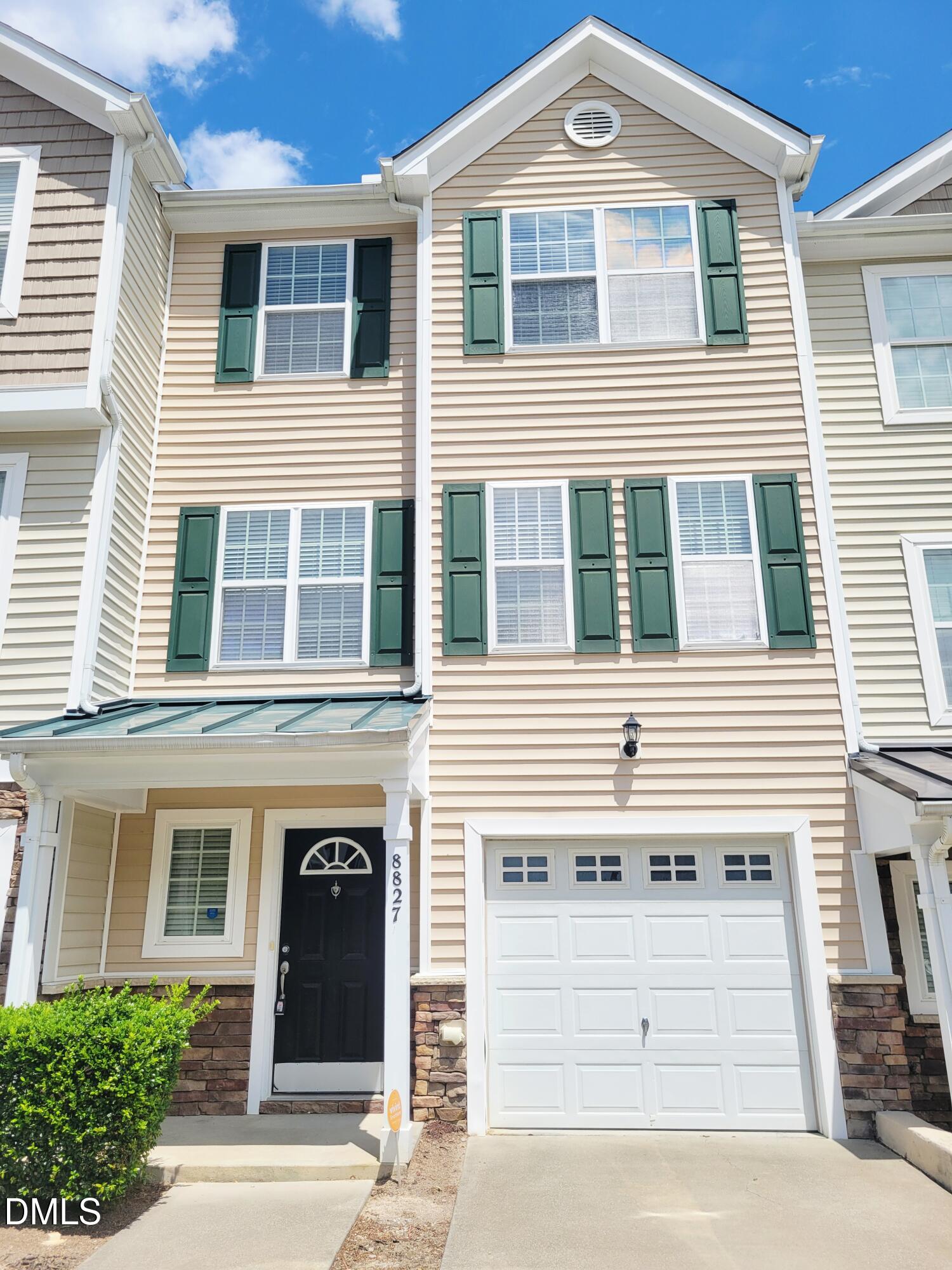 8827 Thornton Town Place Property Photo 1