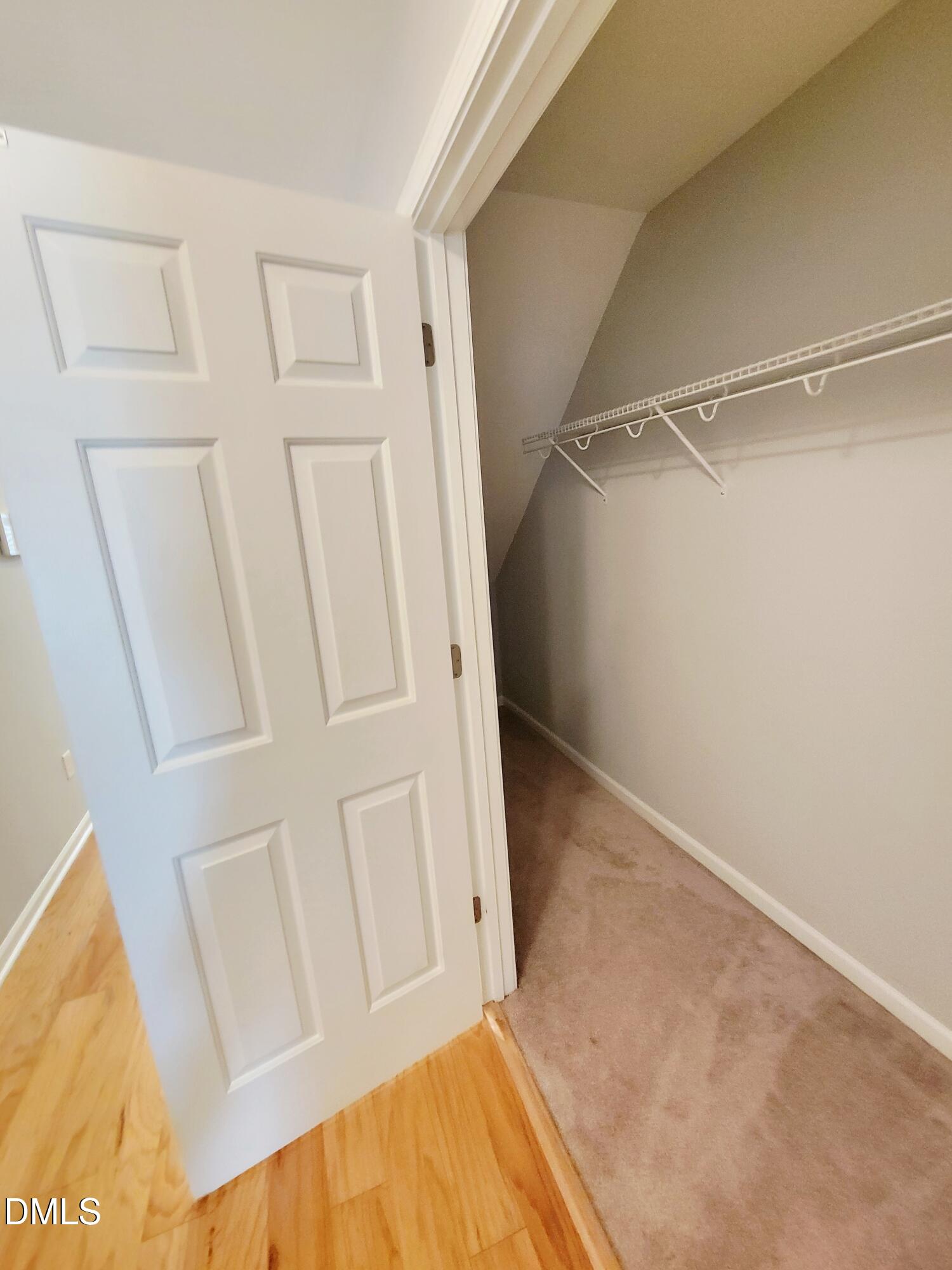 8827 Thornton Town Place Property Photo 3