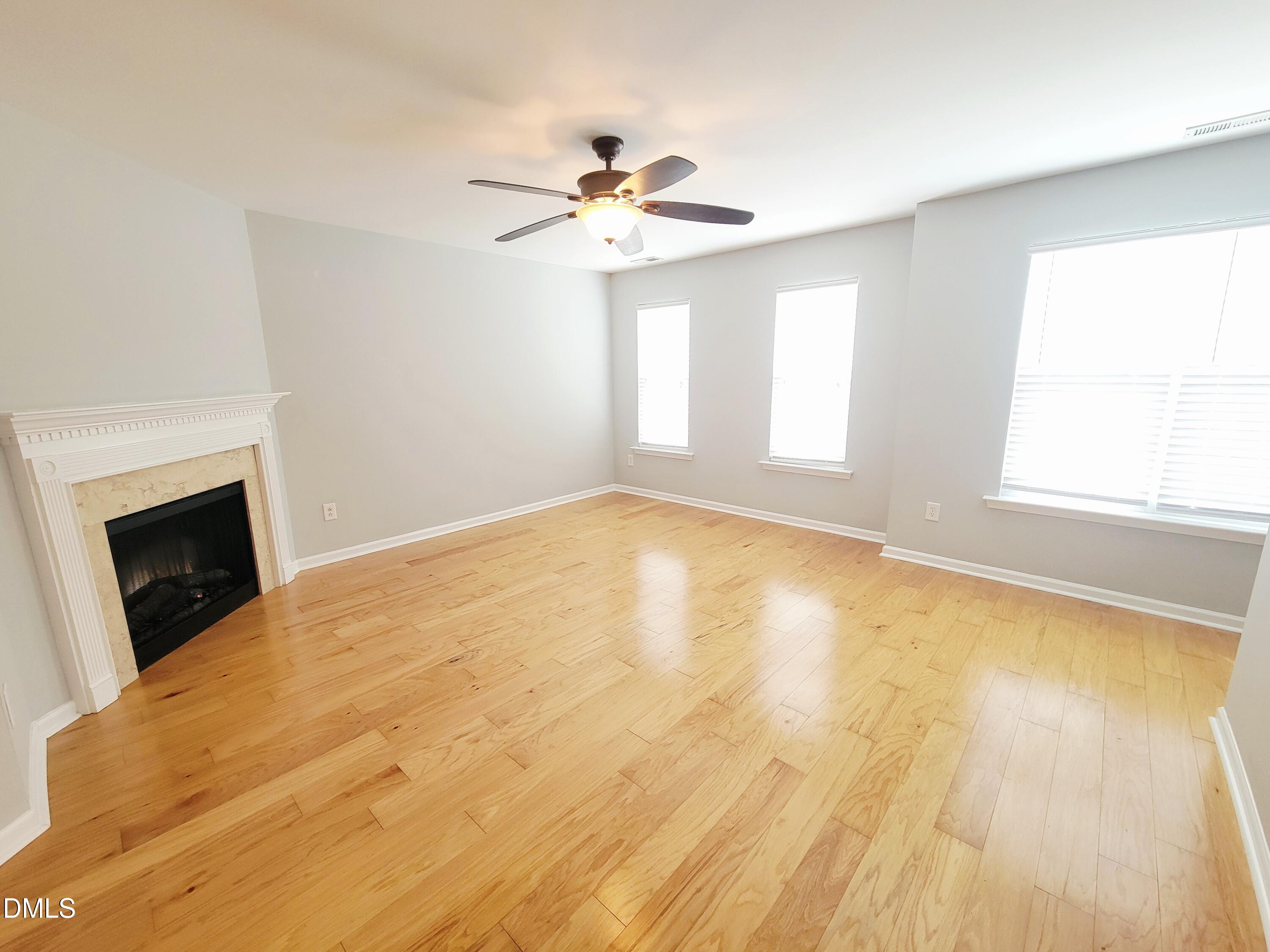 8827 Thornton Town Place Property Photo 15