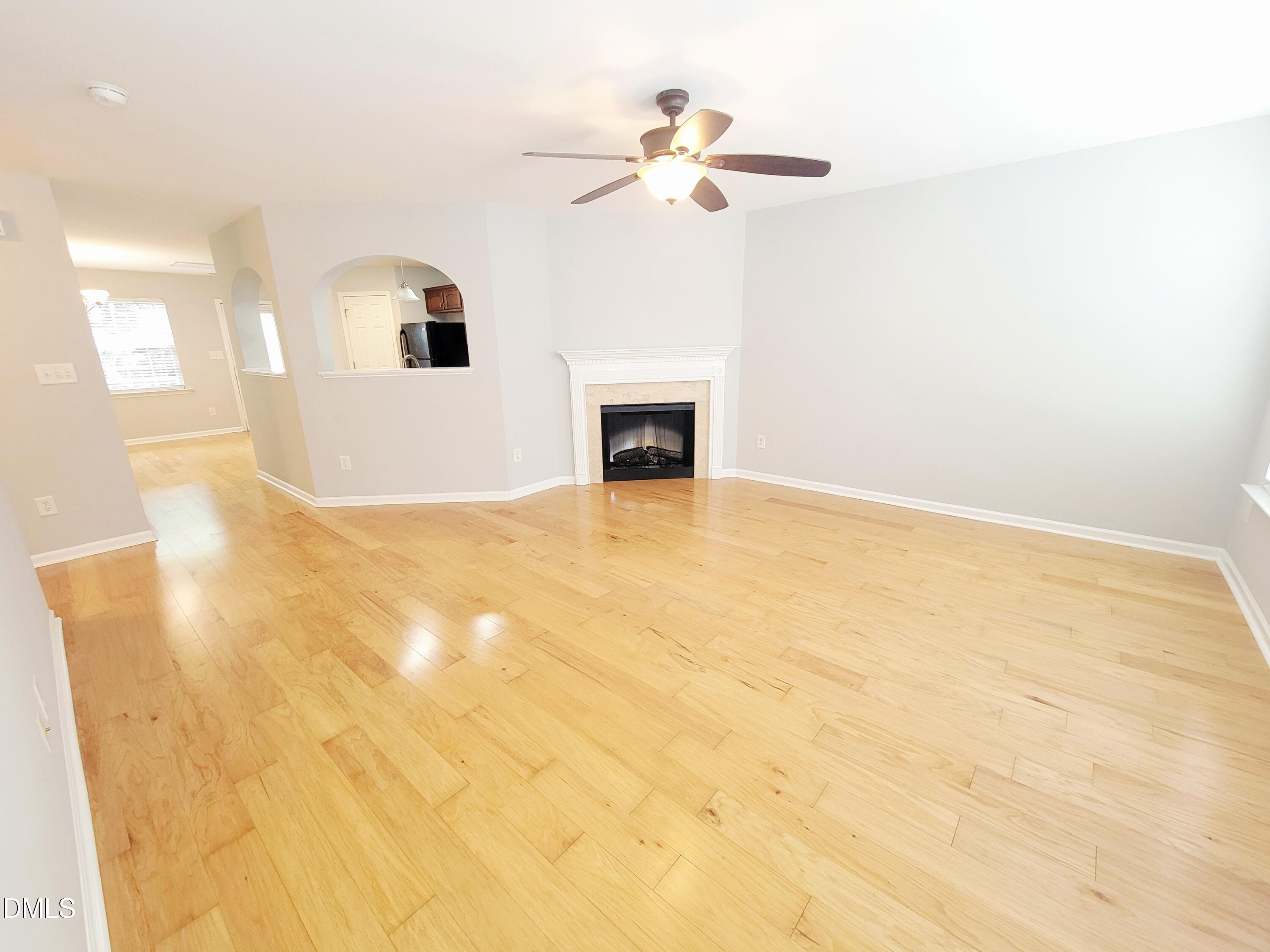 8827 Thornton Town Place Property Photo 16