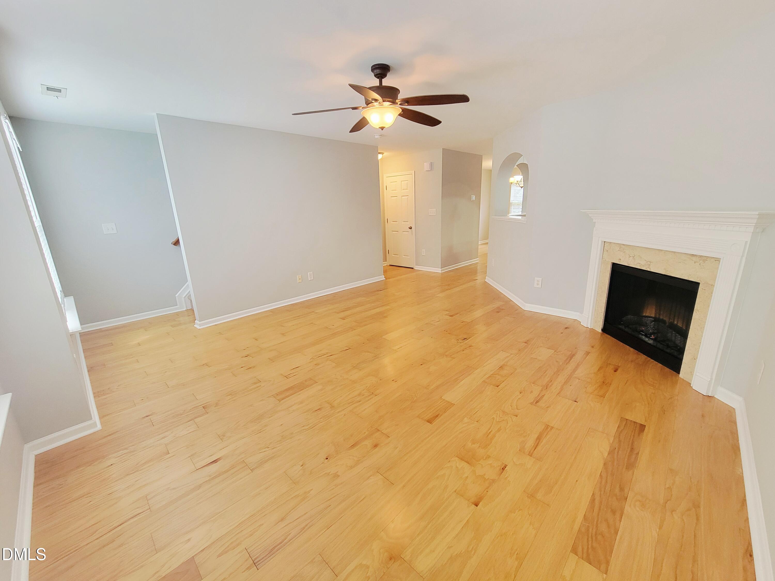 8827 Thornton Town Place Property Photo 17