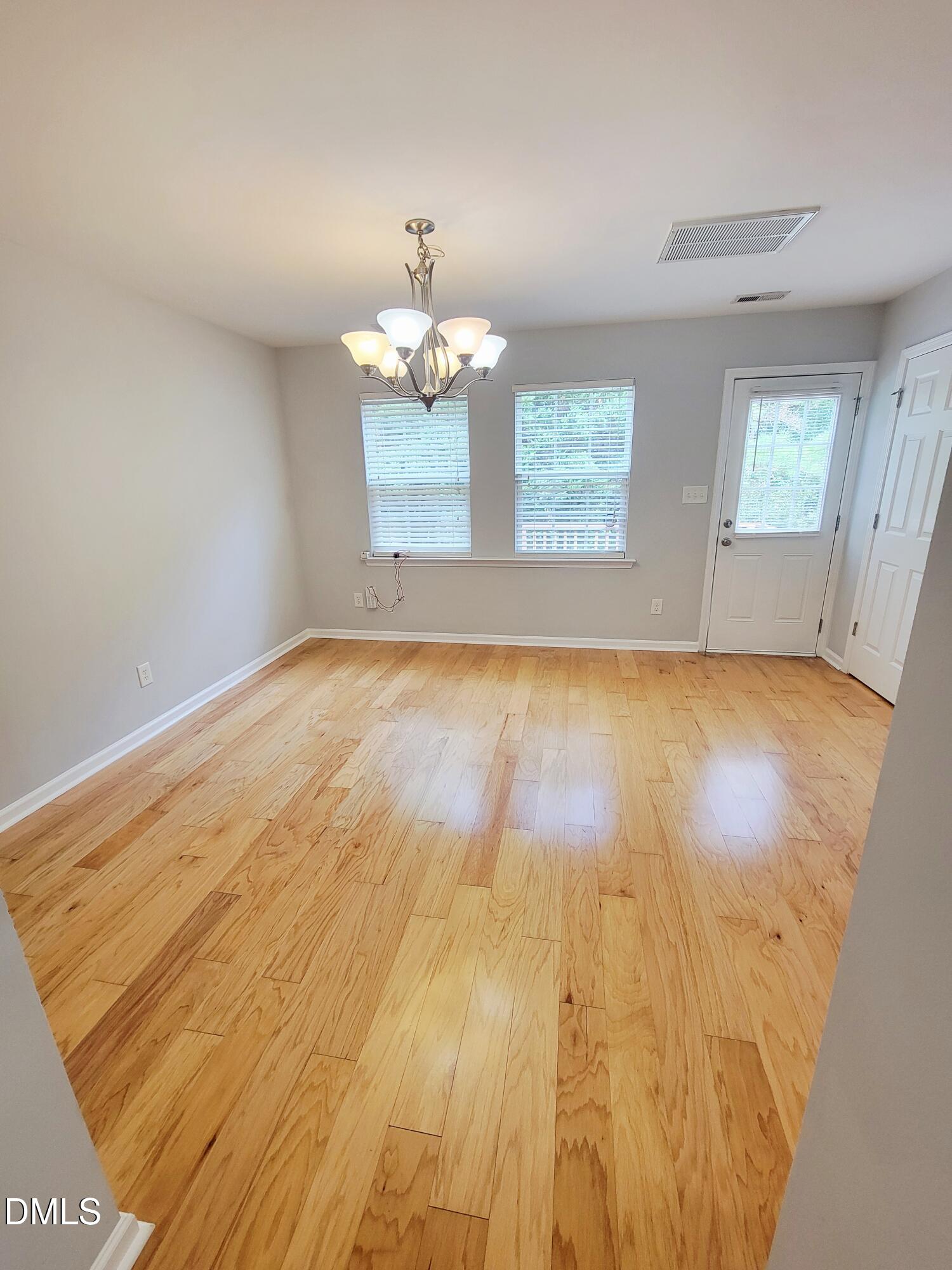 8827 Thornton Town Place Property Photo 20