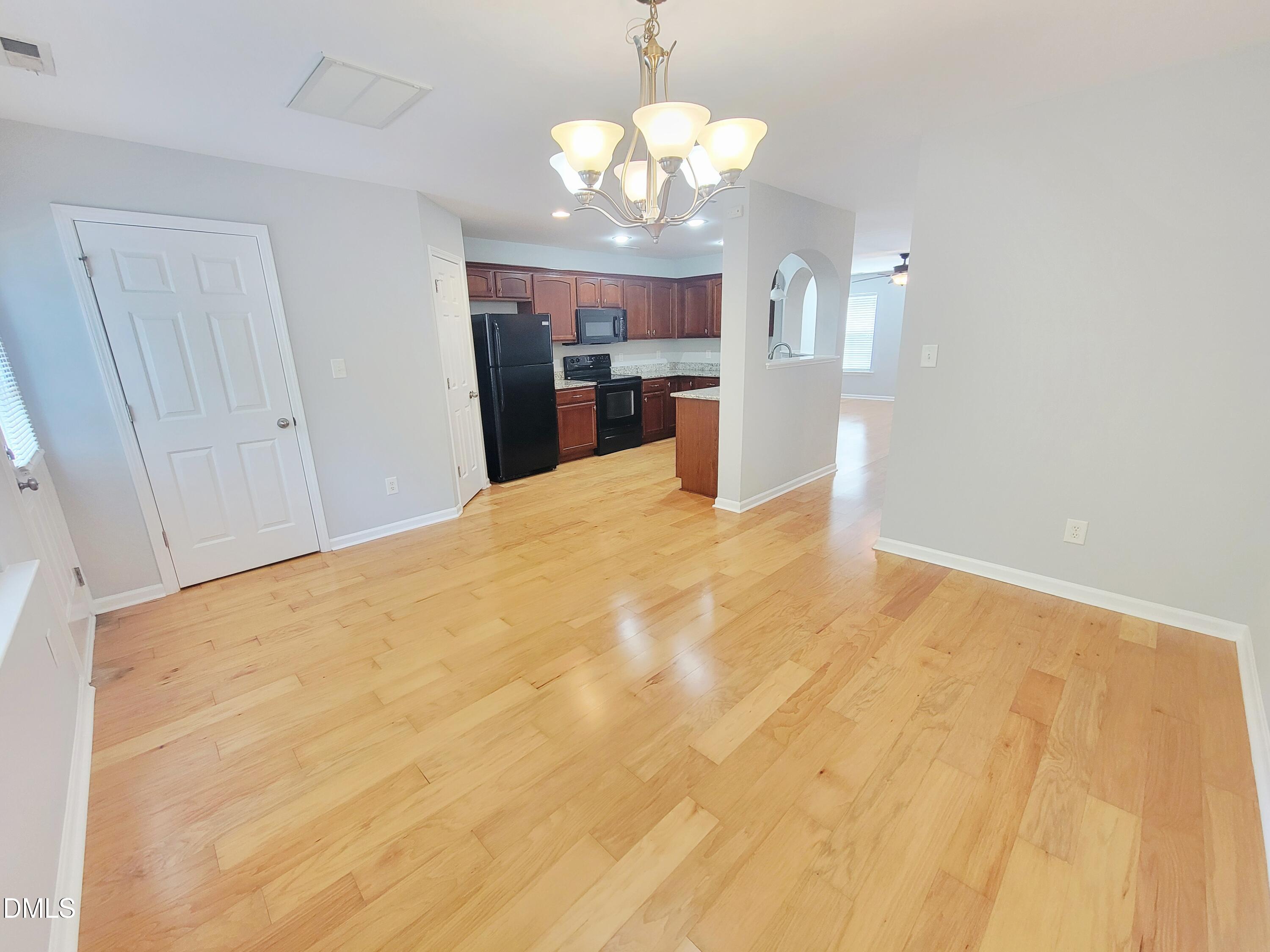 8827 Thornton Town Place Property Photo 22