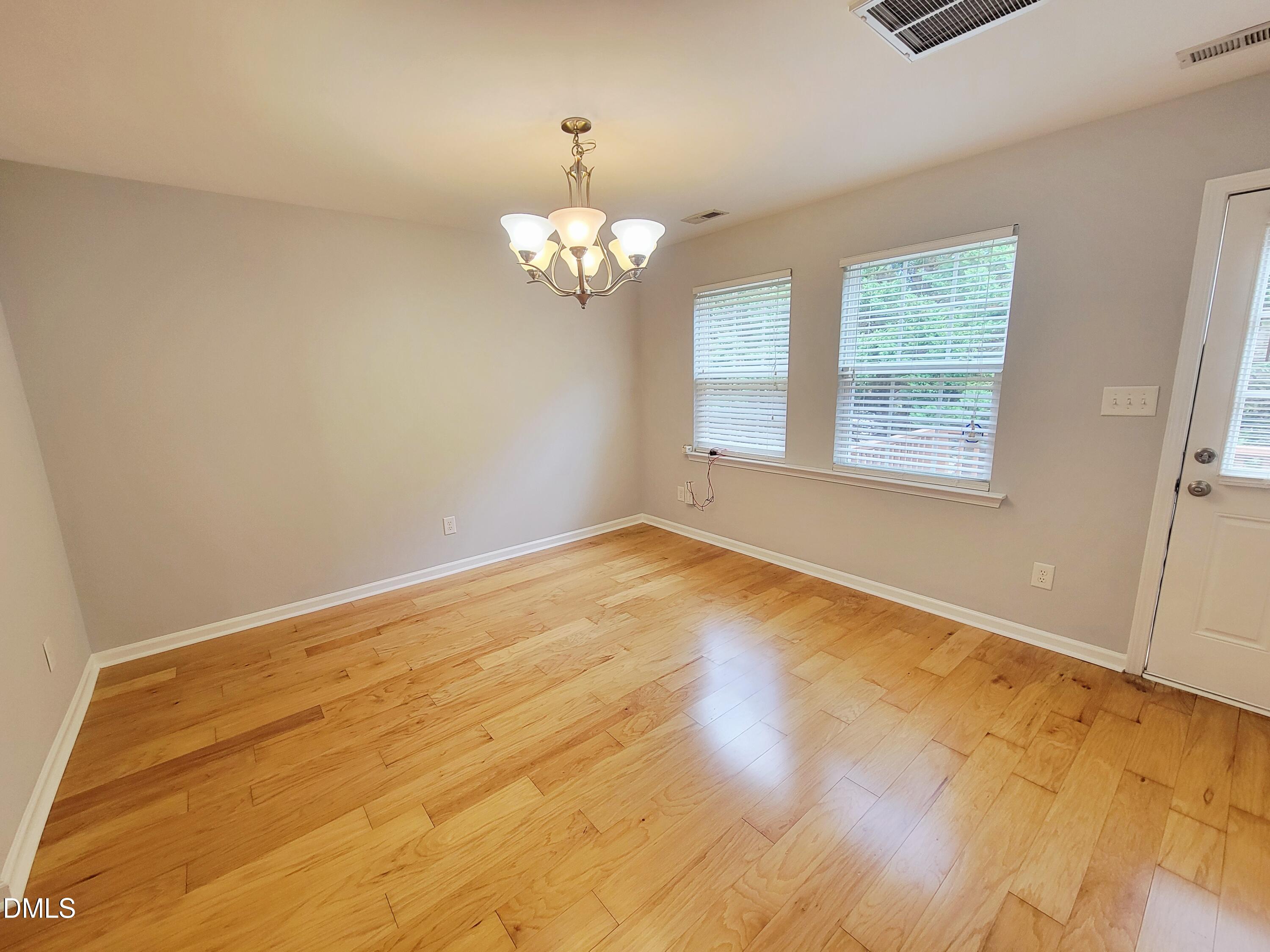 8827 Thornton Town Place Property Photo 24