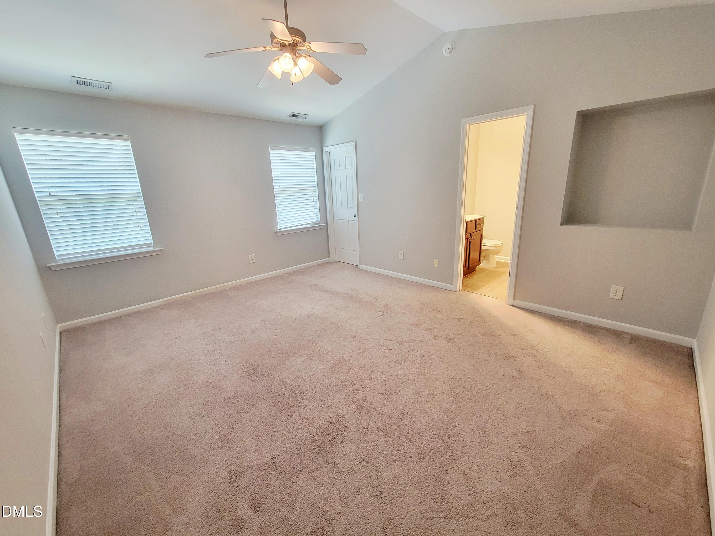 8827 Thornton Town Place Property Photo 31