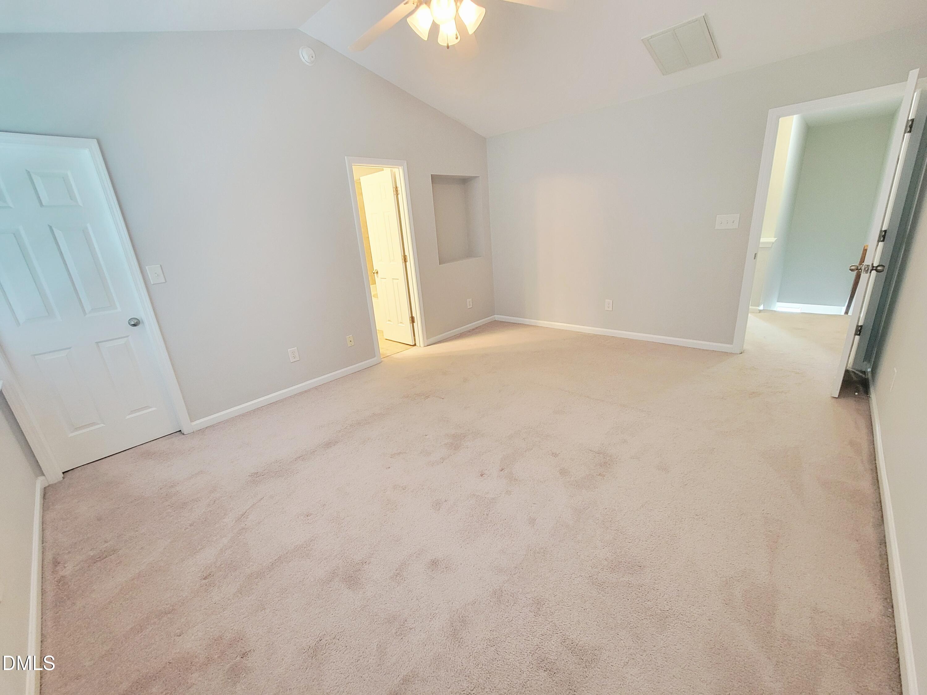 8827 Thornton Town Place Property Photo 32