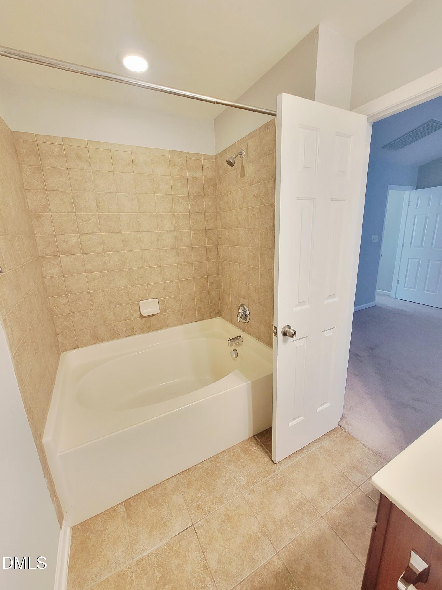 8827 Thornton Town Place Property Photo 37