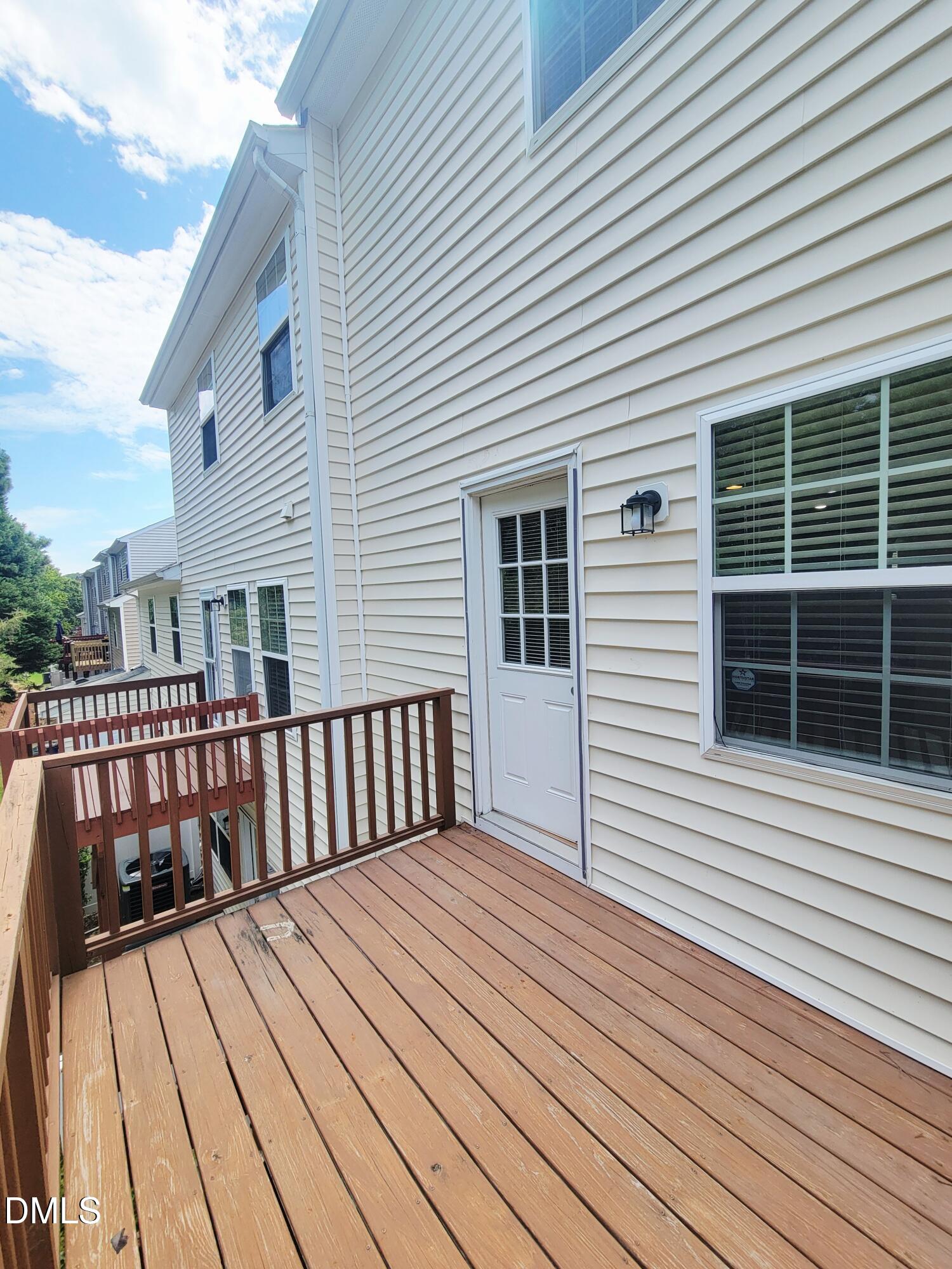 8827 Thornton Town Place Property Photo 48