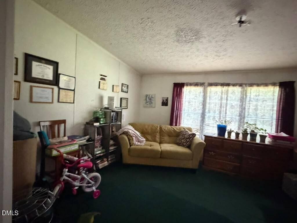 45 Robin Lane Property Photo 10