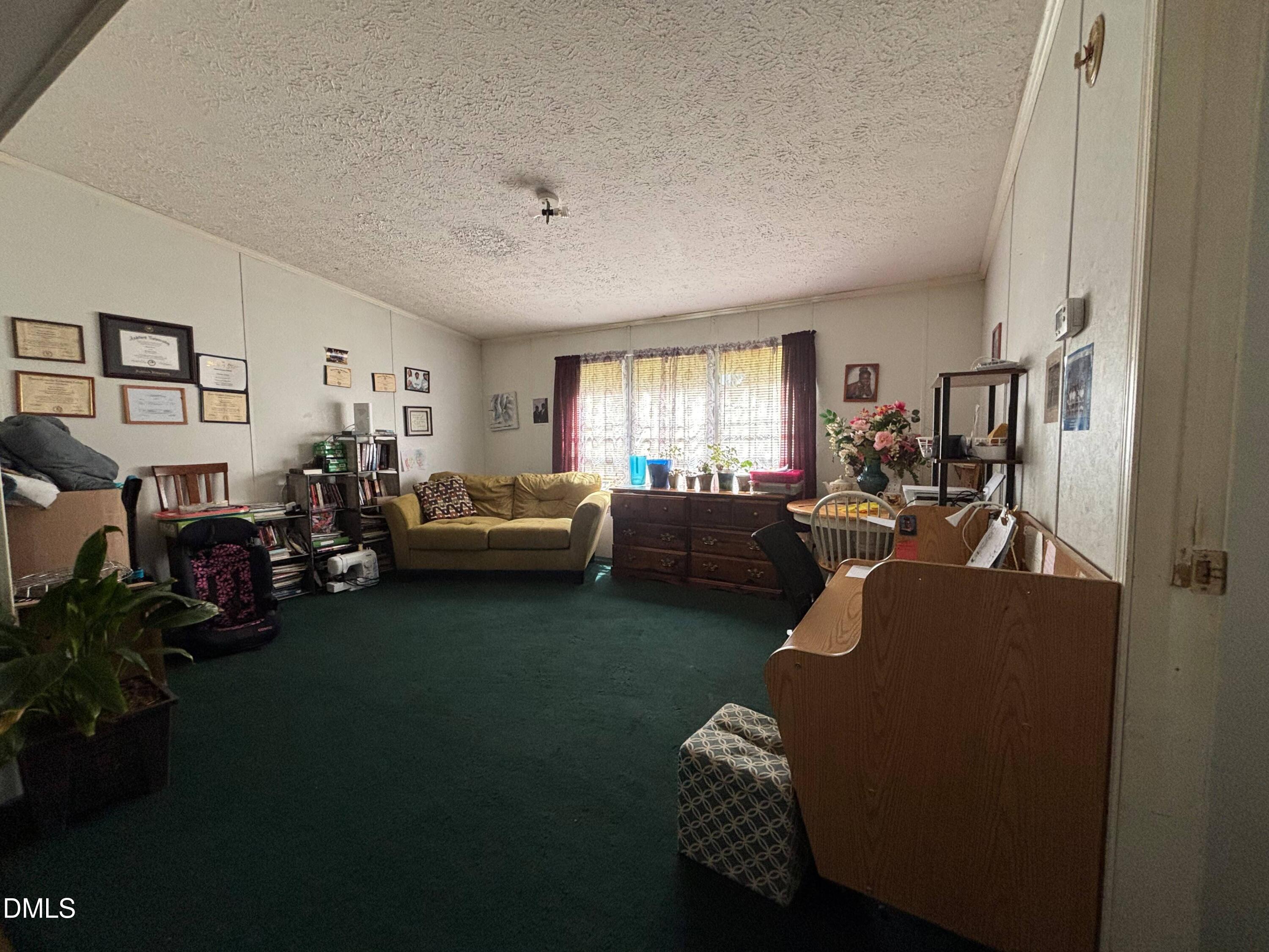 45 Robin Lane Property Photo 11