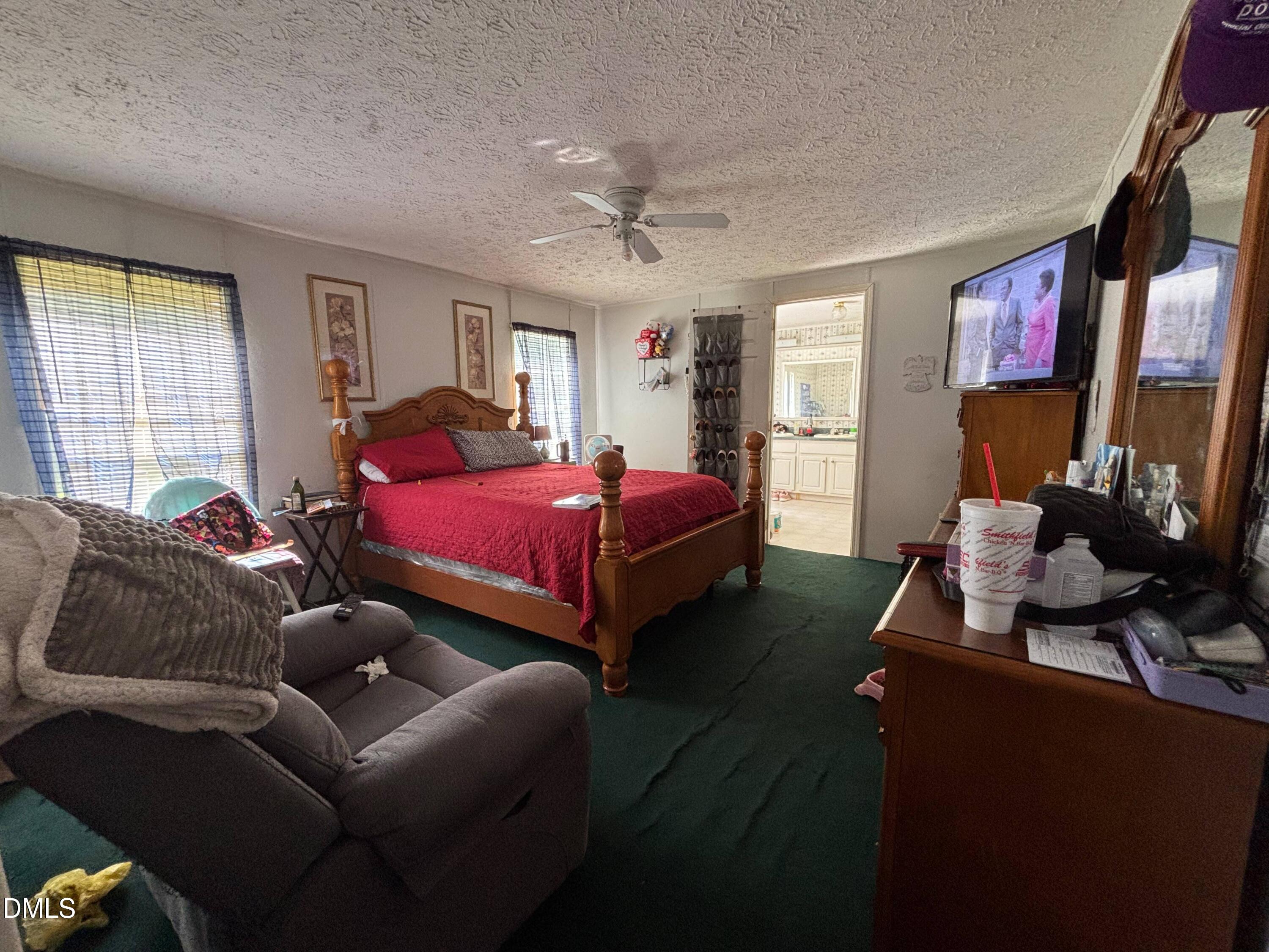 45 Robin Lane Property Photo 15