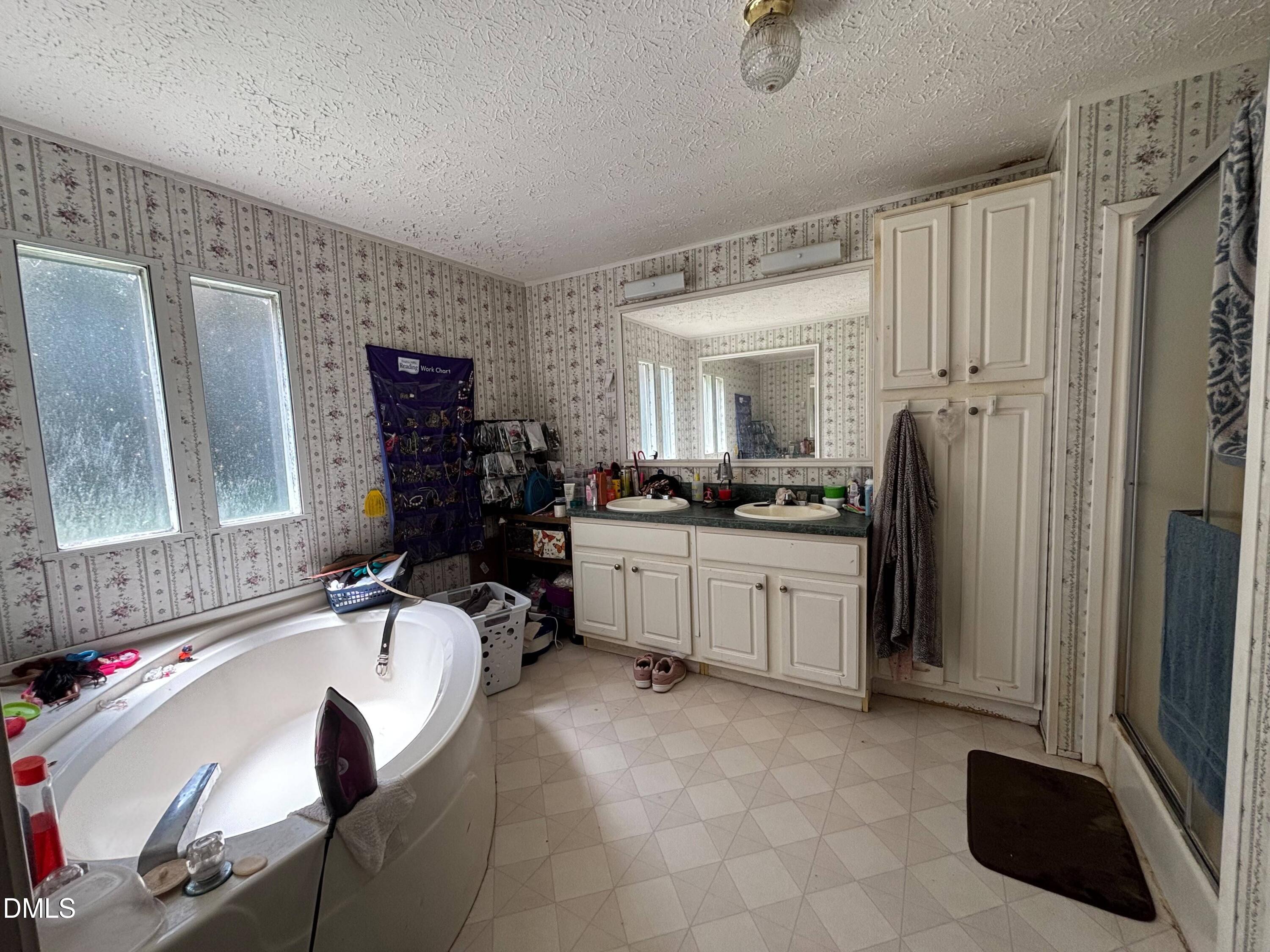 45 Robin Lane Property Photo 22