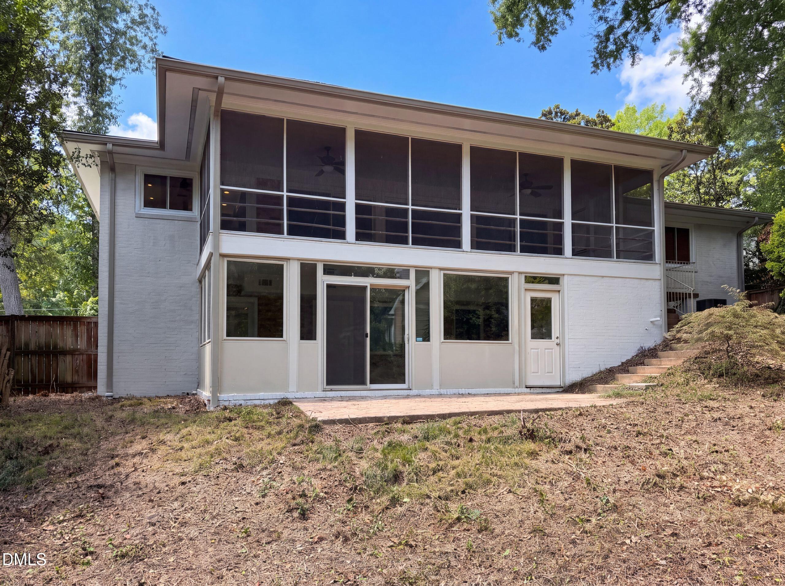 2219 Arrington Street Property Photo 5