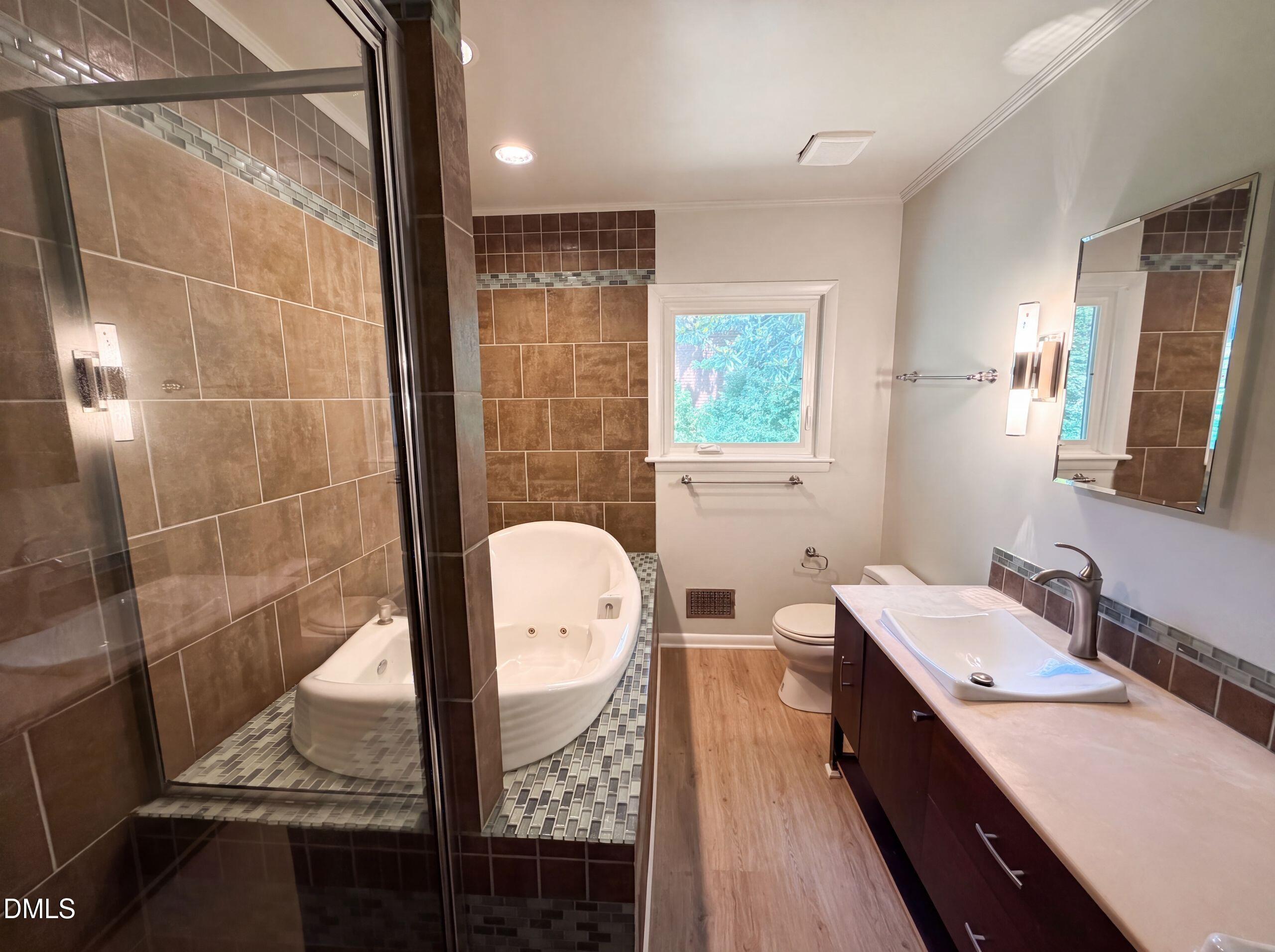 2219 Arrington Street Property Photo 10