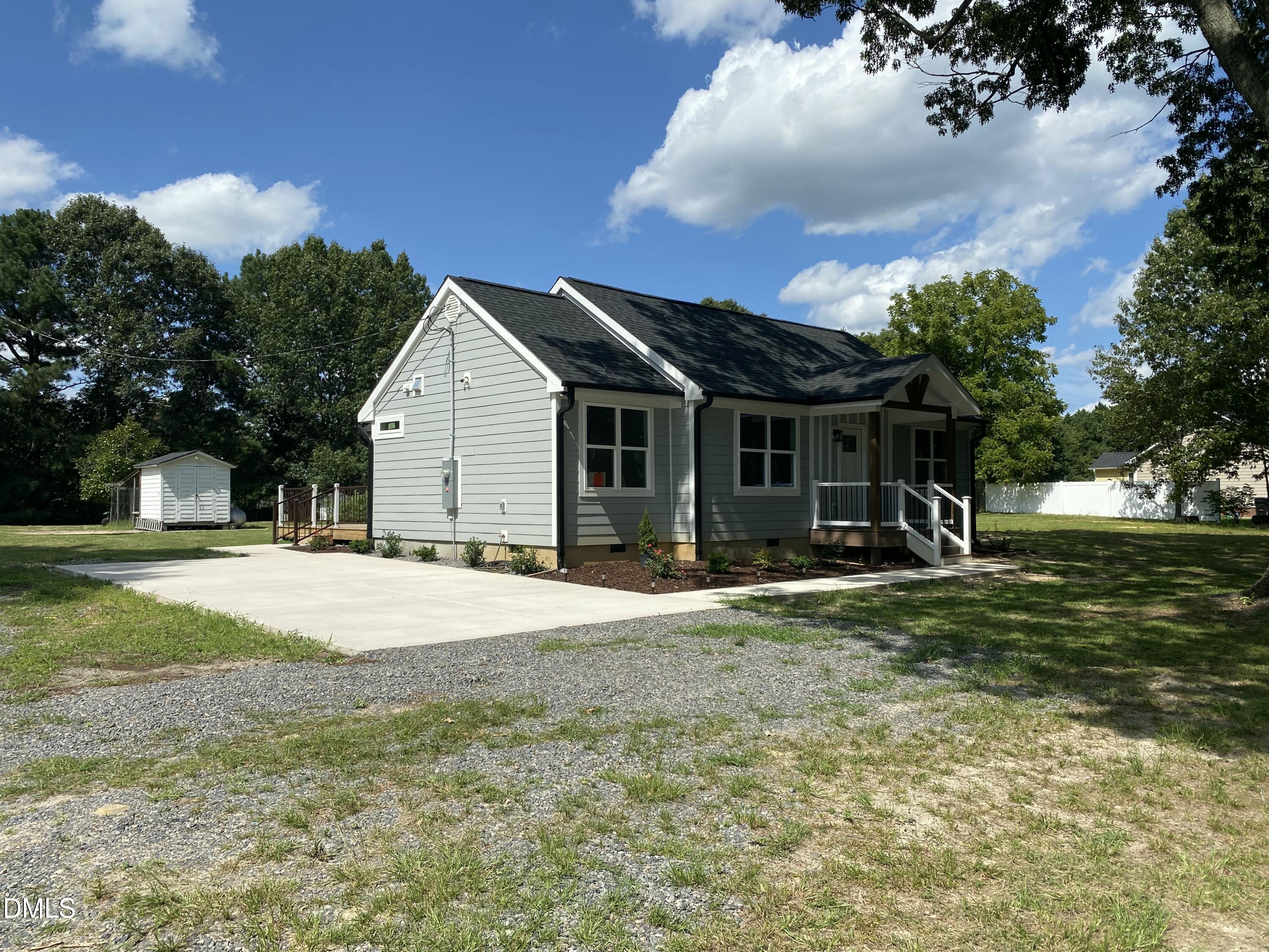 2924 N Shiloh Road Property Photo 3