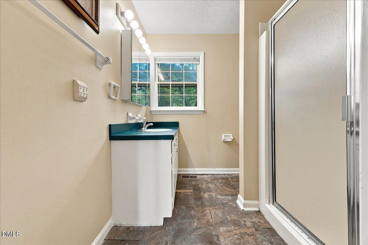 3909 Hulon Drive Property Photo 25