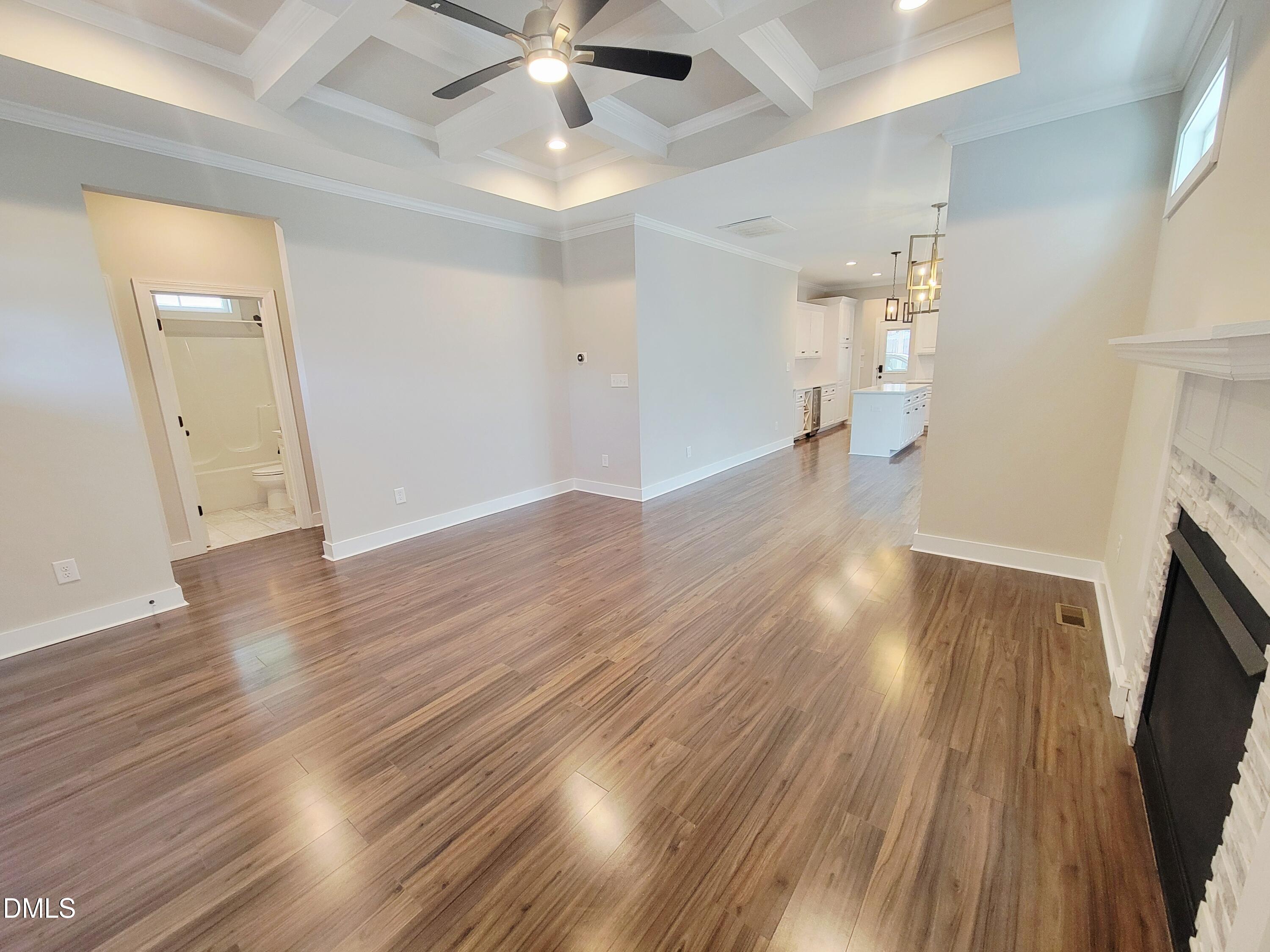 1433 Garner Road Property Photo 4