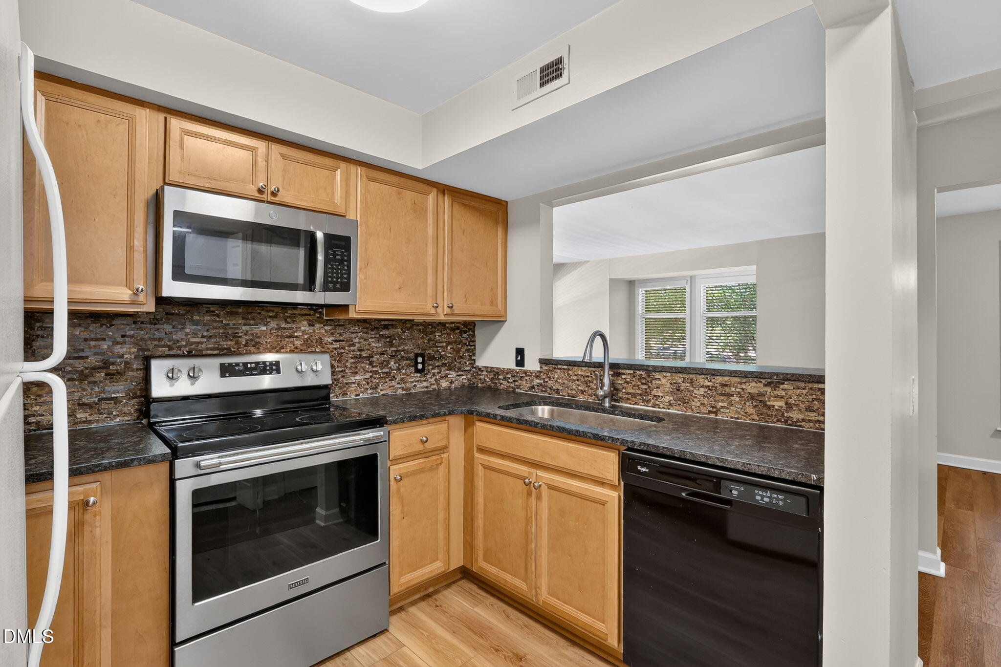 1021 Nicholwood Drive 201 Property Photo 17