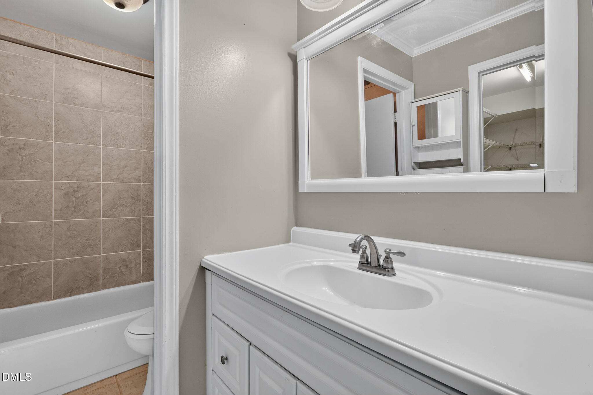 1021 Nicholwood Drive 201 Property Photo 26