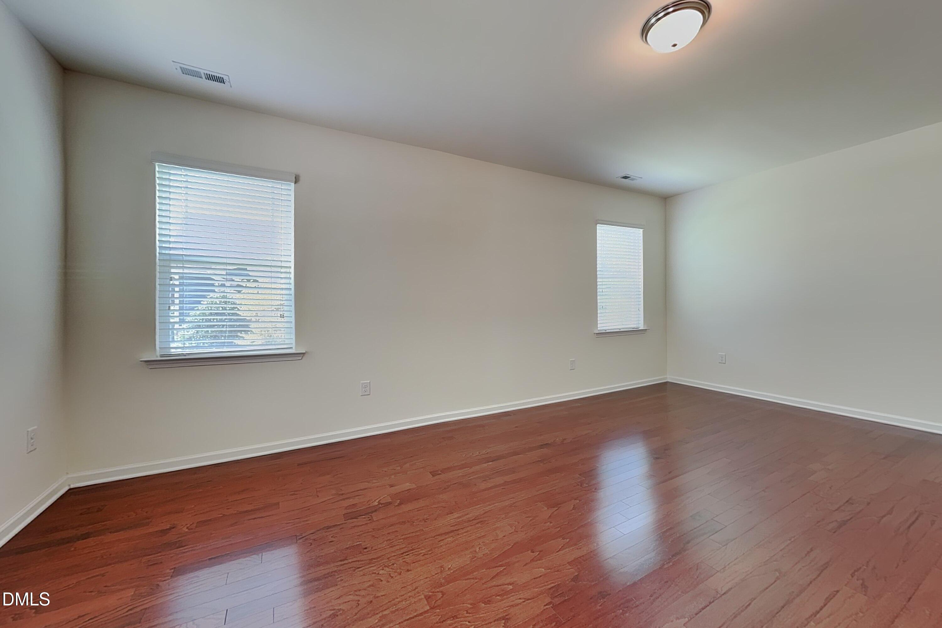 8121 Wheeler Wds Property Photo 7