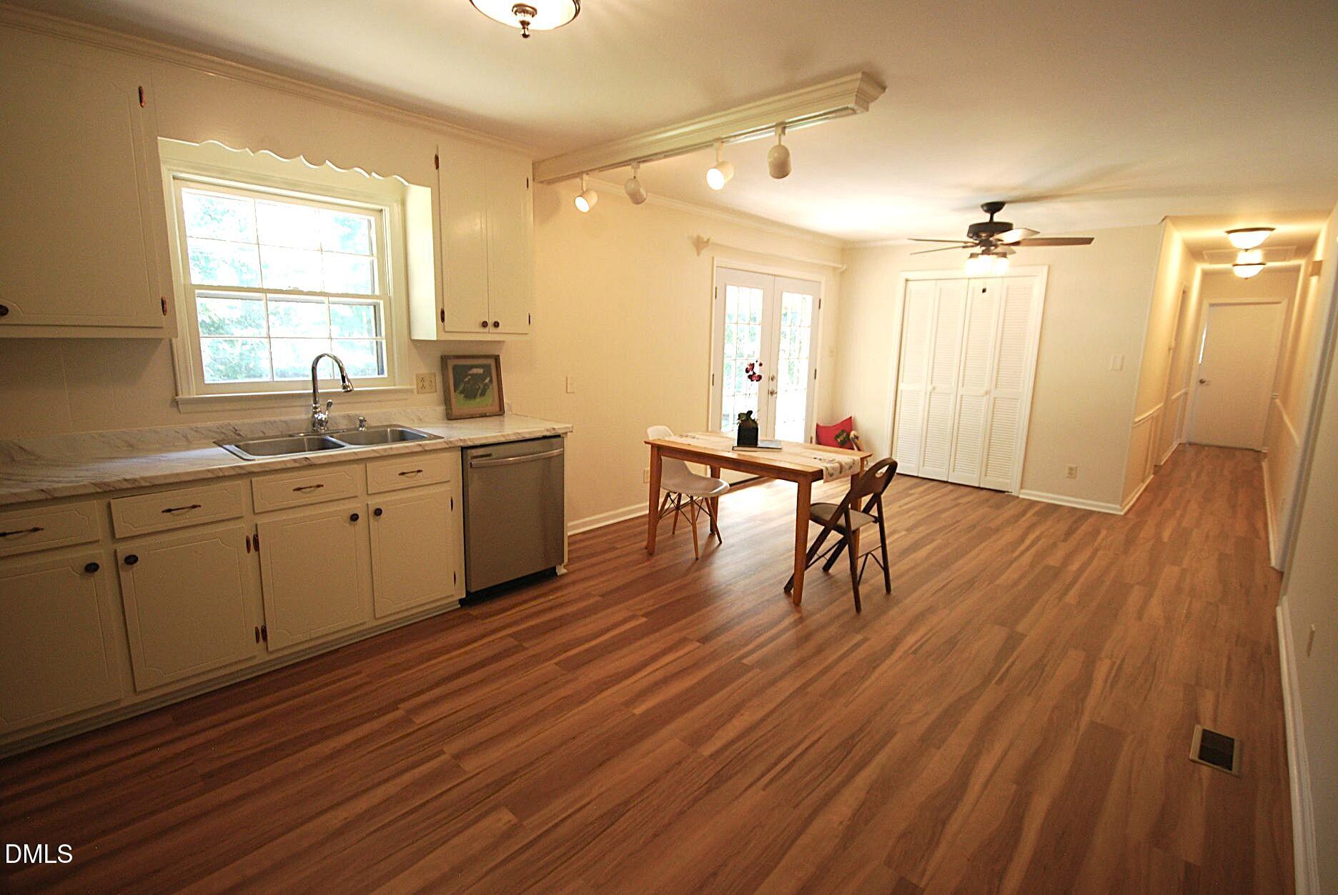316 Chesapeake Avenue Property Photo 2