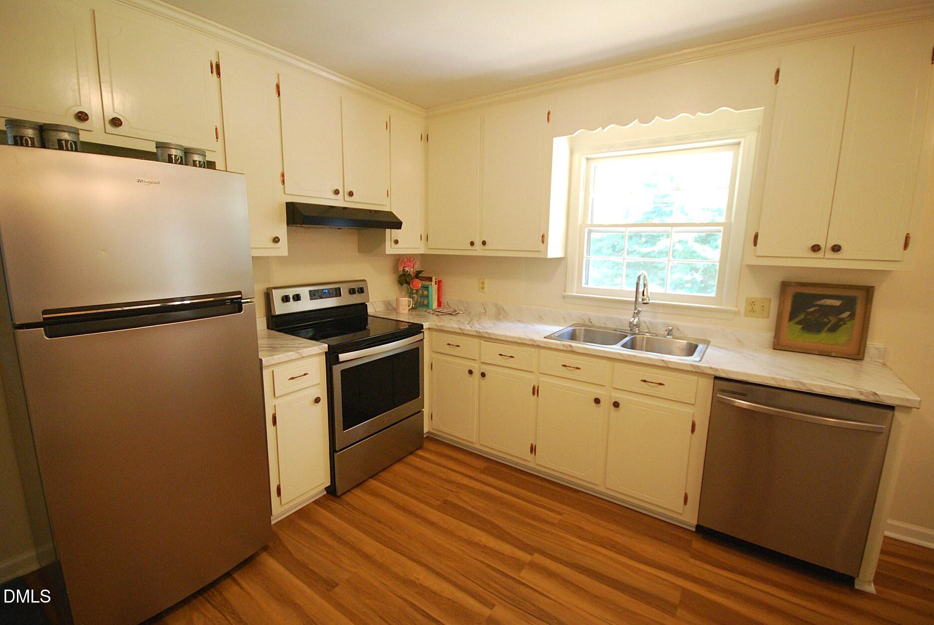 316 Chesapeake Avenue Property Photo 3