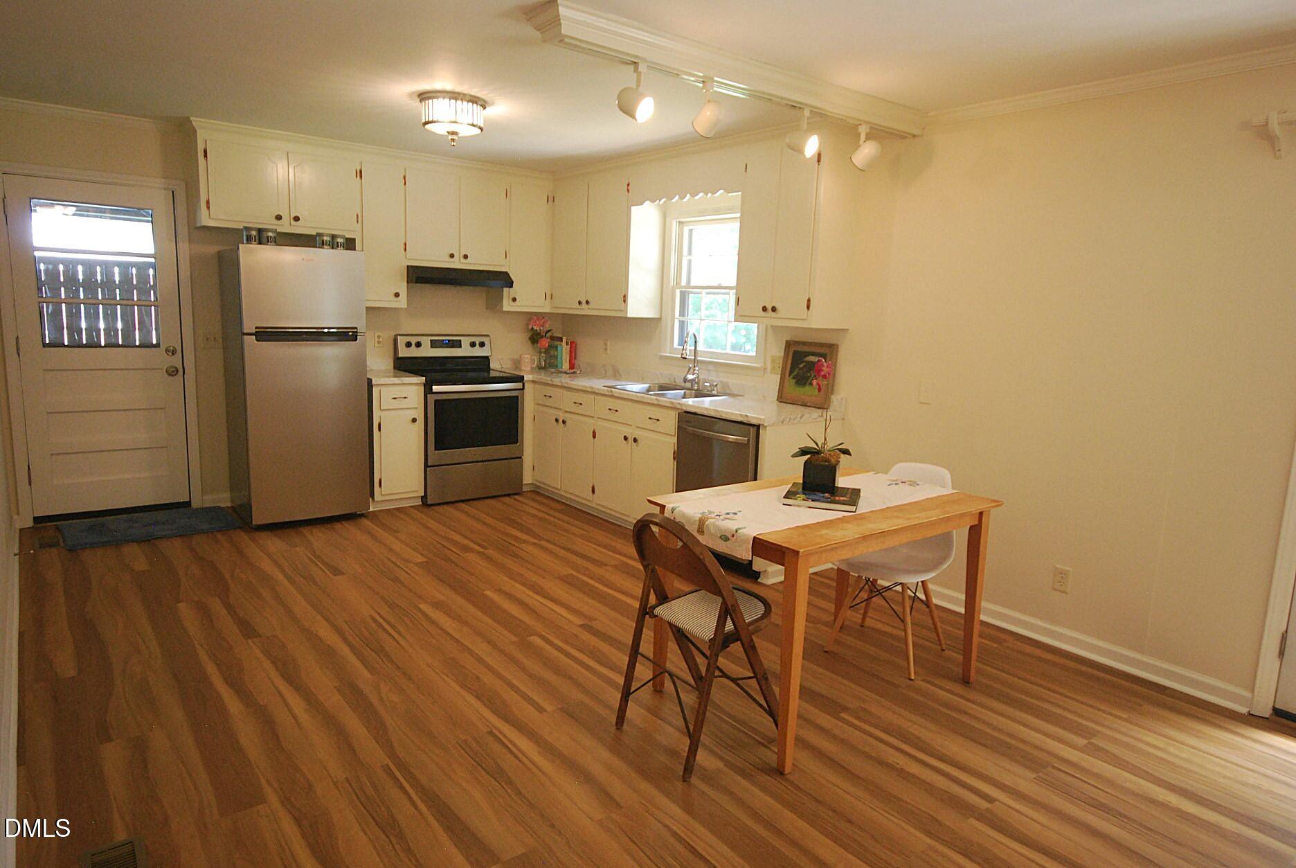 316 Chesapeake Avenue Property Photo 11