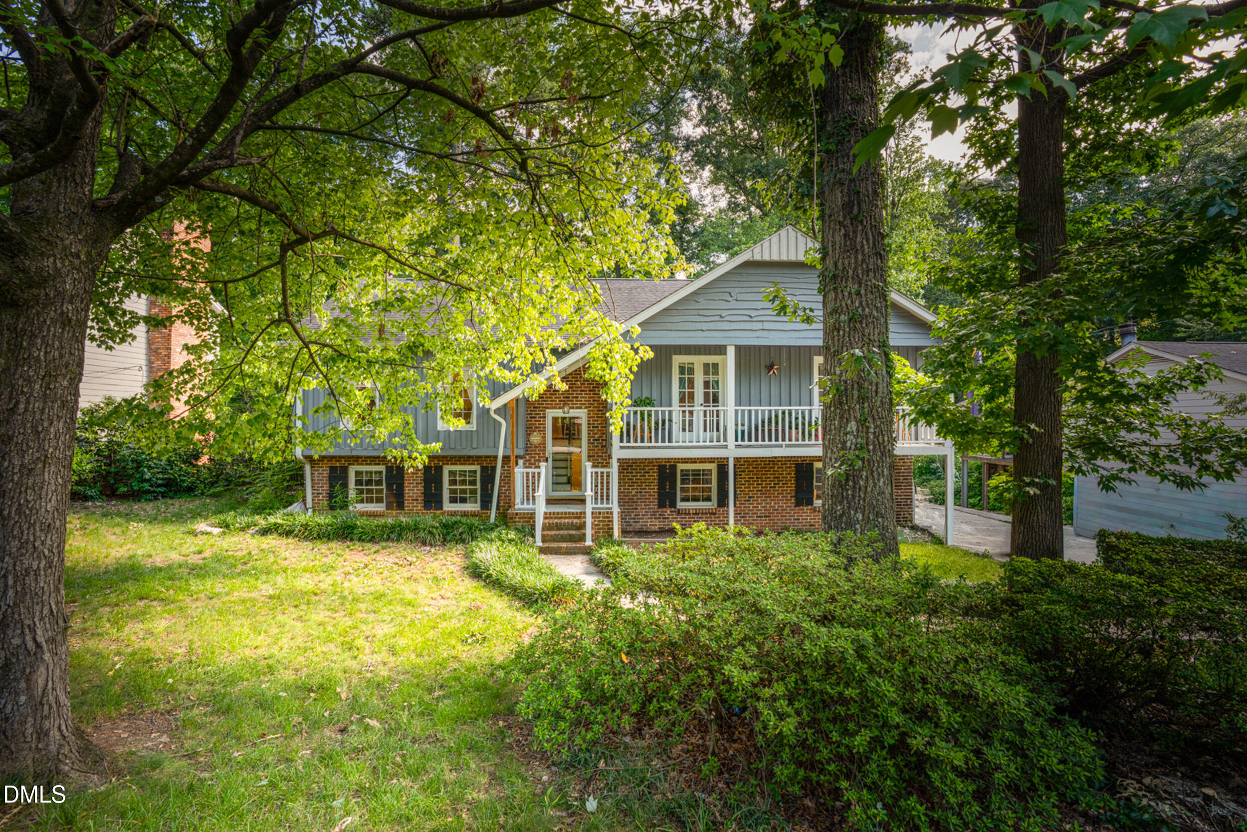 1008 E Millbrook Road Property Photo 28