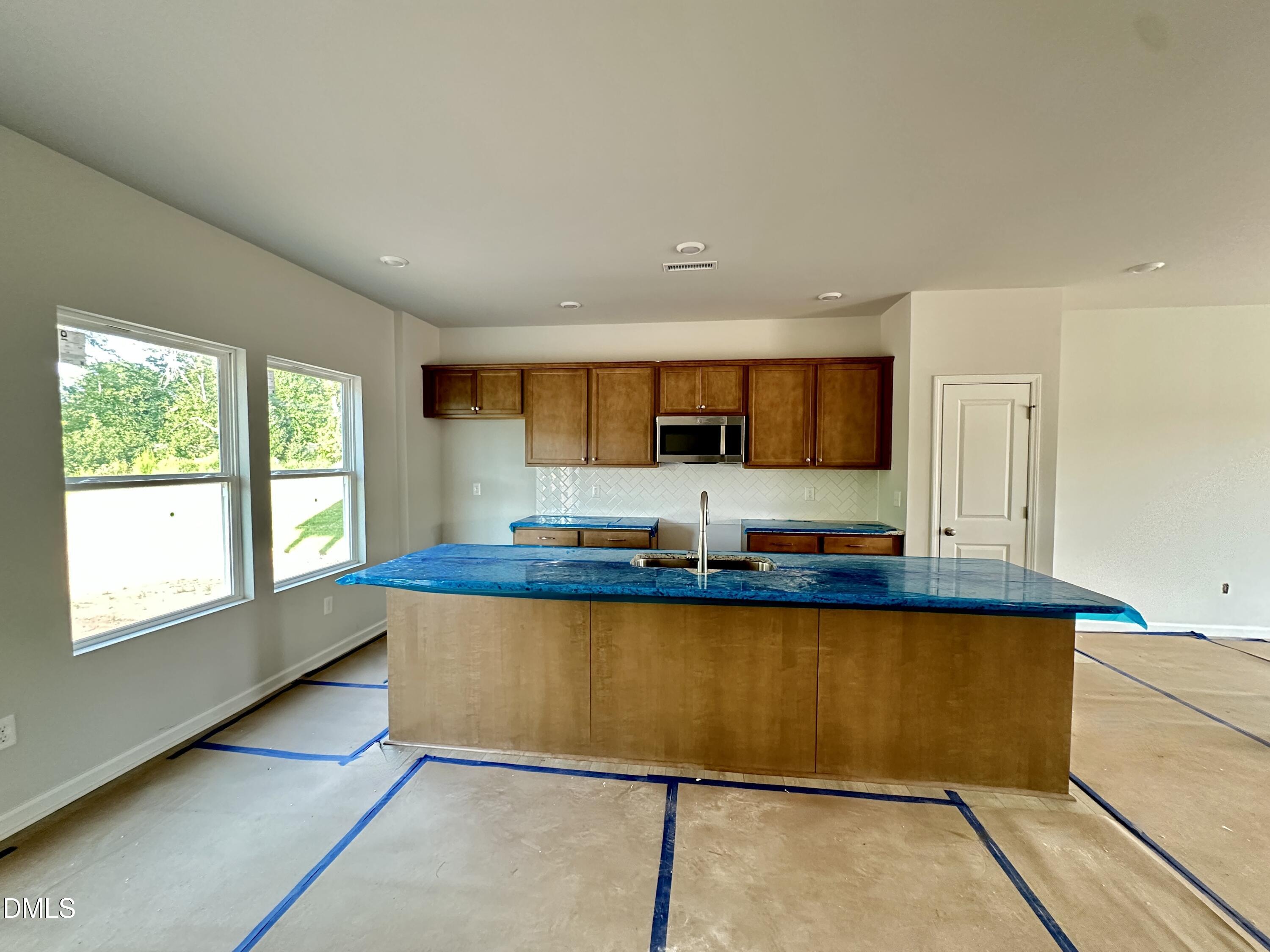 240 Buckthorn Drive Property Photo 4