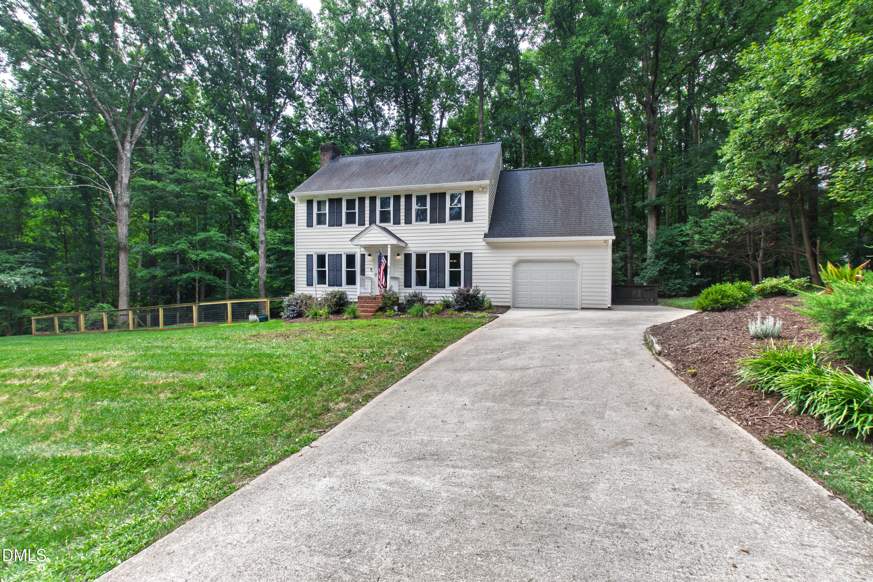 2101 Woodnell Drive Property Photo 2