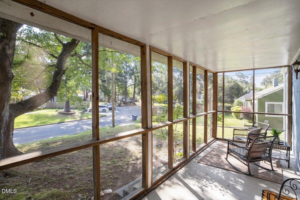 1512 London Circle Property Photo 5
