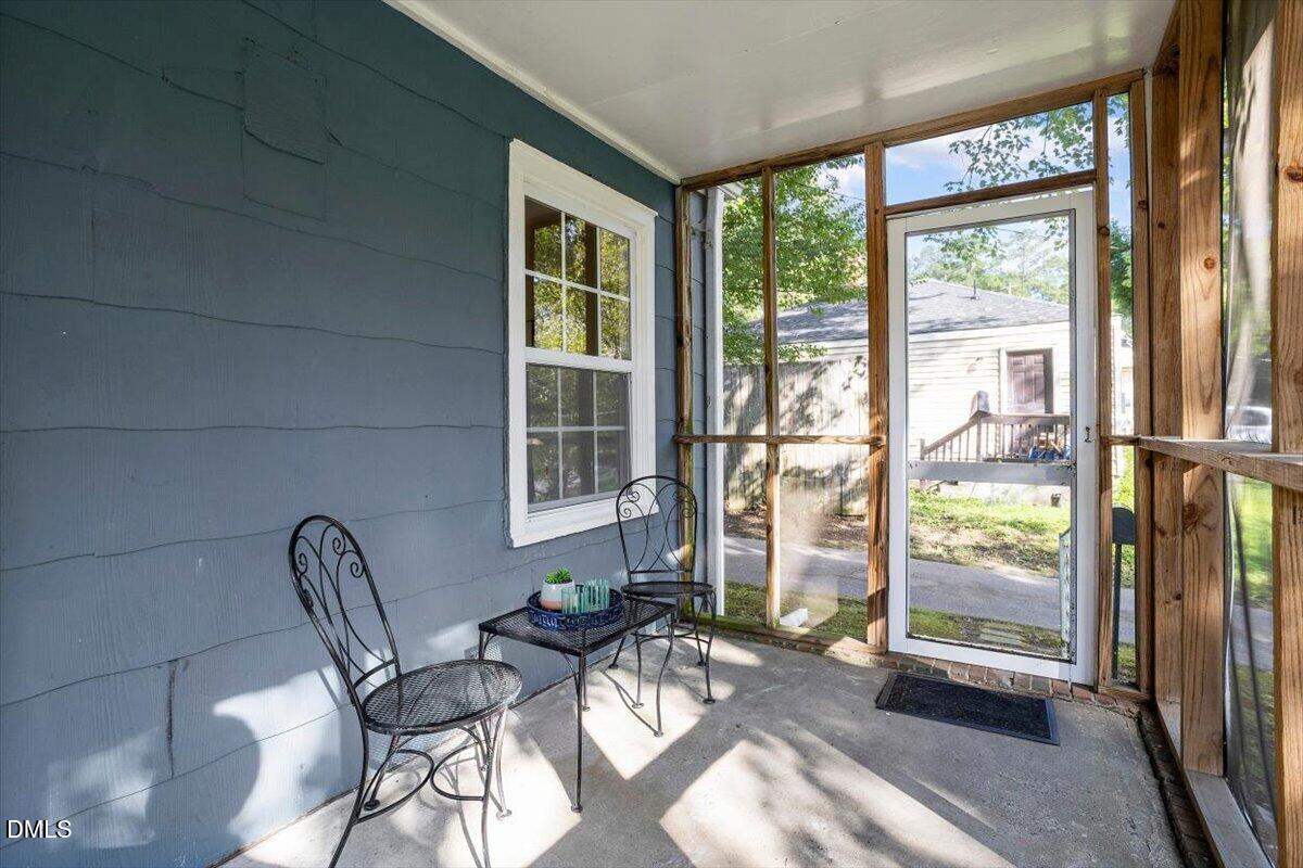 1512 London Circle Property Photo 6