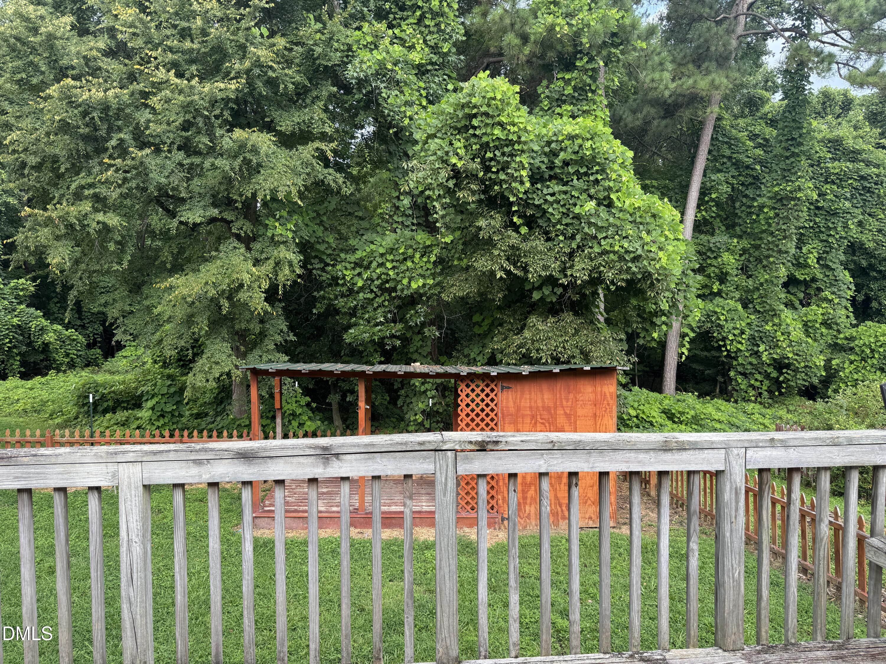 3609 Castlegate Drive Property Photo 13