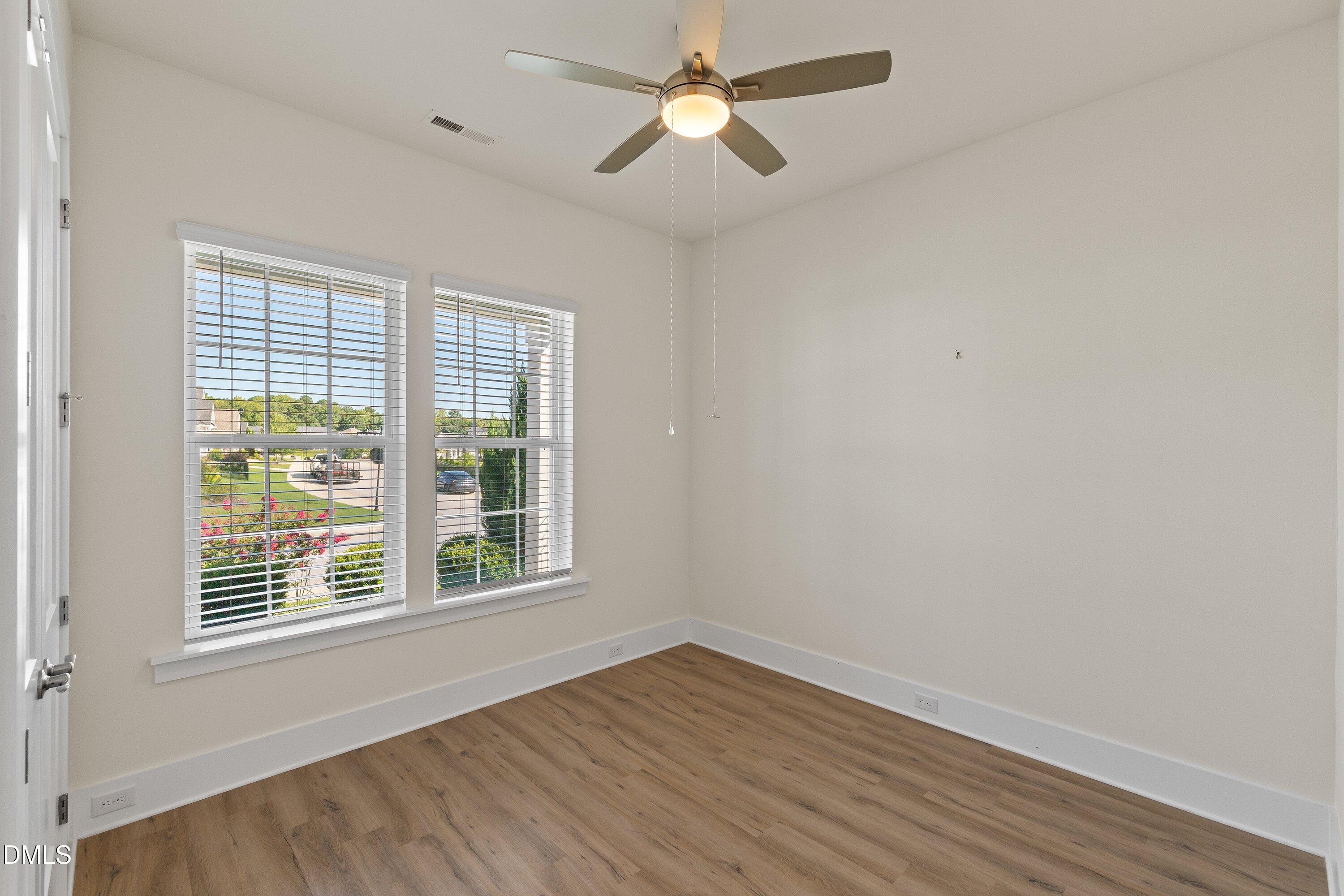 286 Warm Wind Drive Property Photo 5