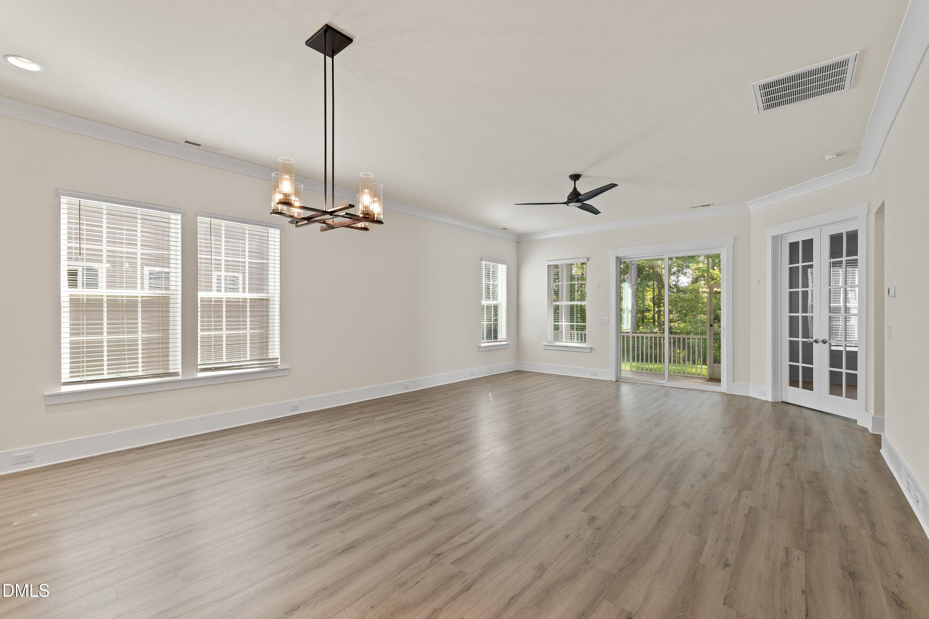 286 Warm Wind Drive Property Photo 16
