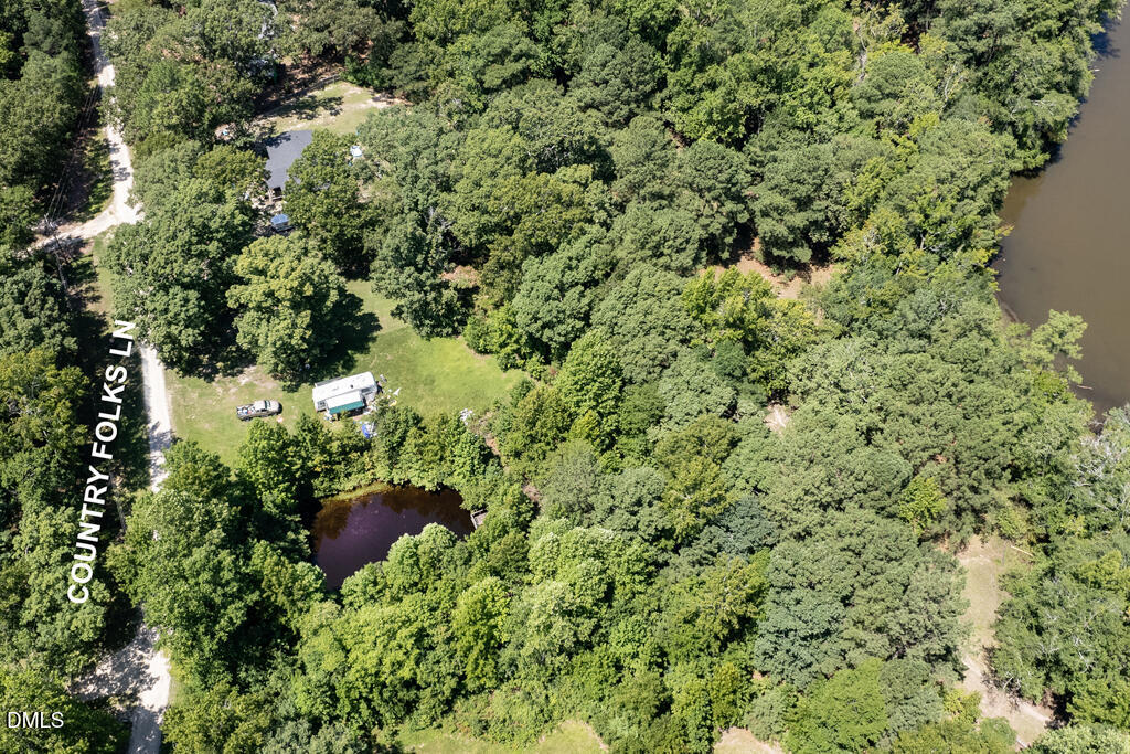 135 Country Folks Lane Property Photo 3