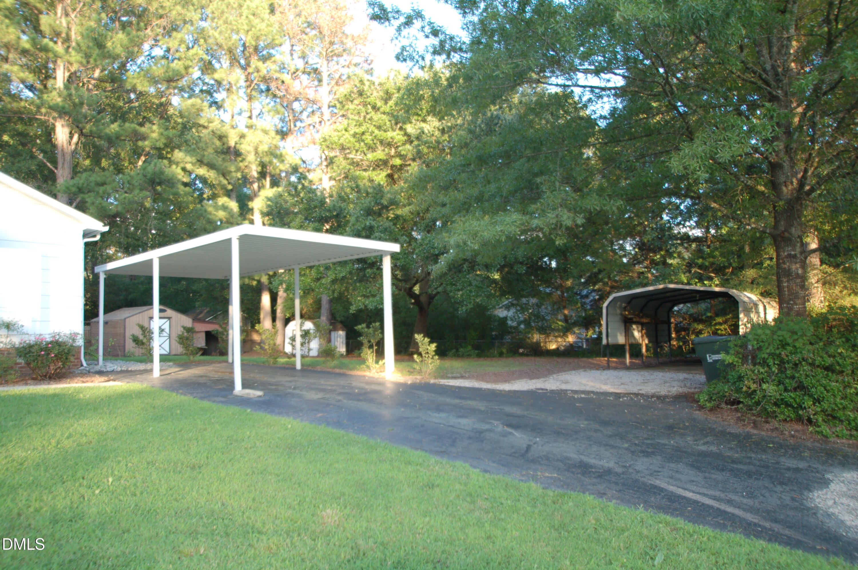 1434 Sedwick Road Property Photo 4