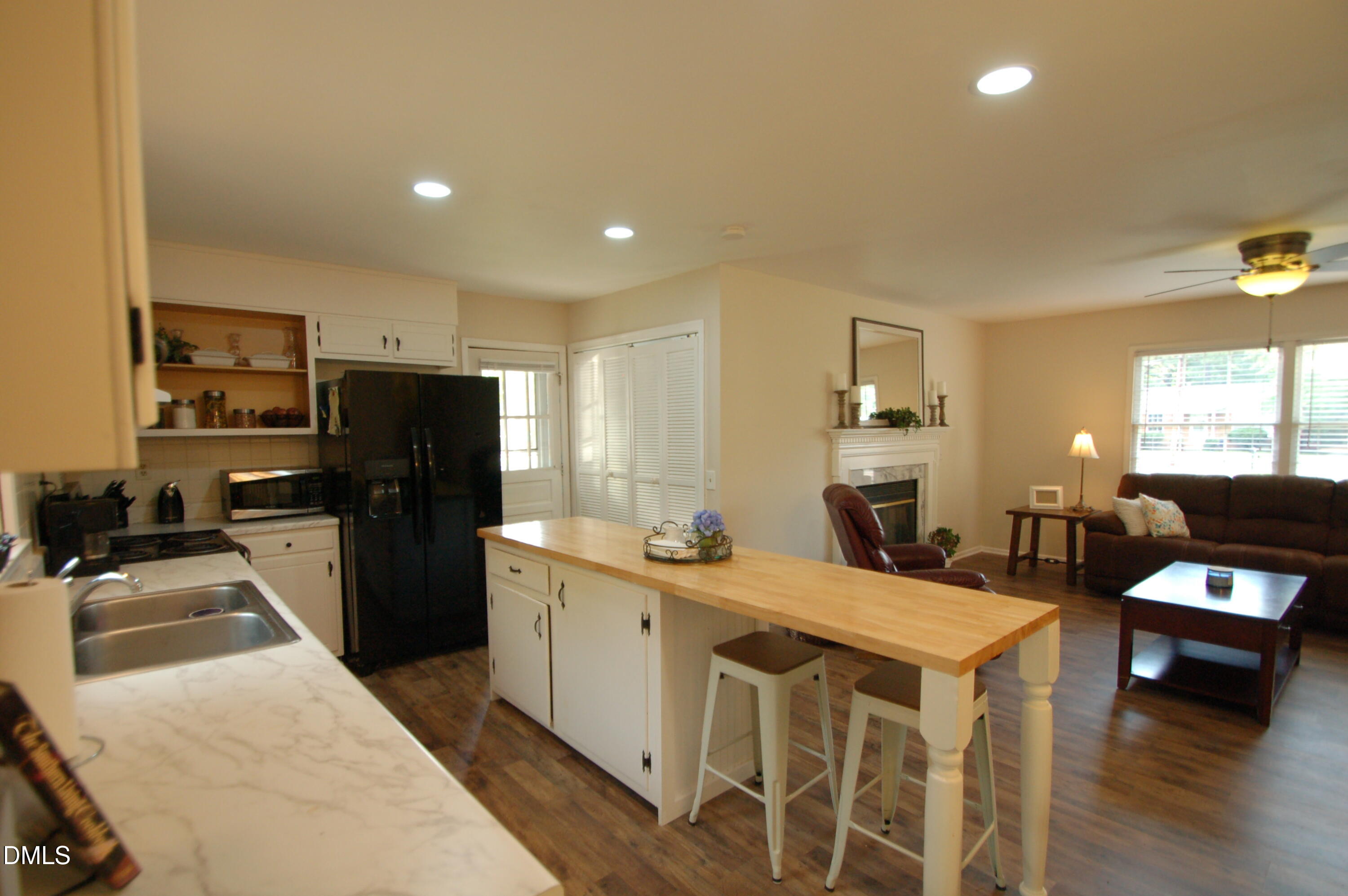 1434 Sedwick Road Property Photo 13