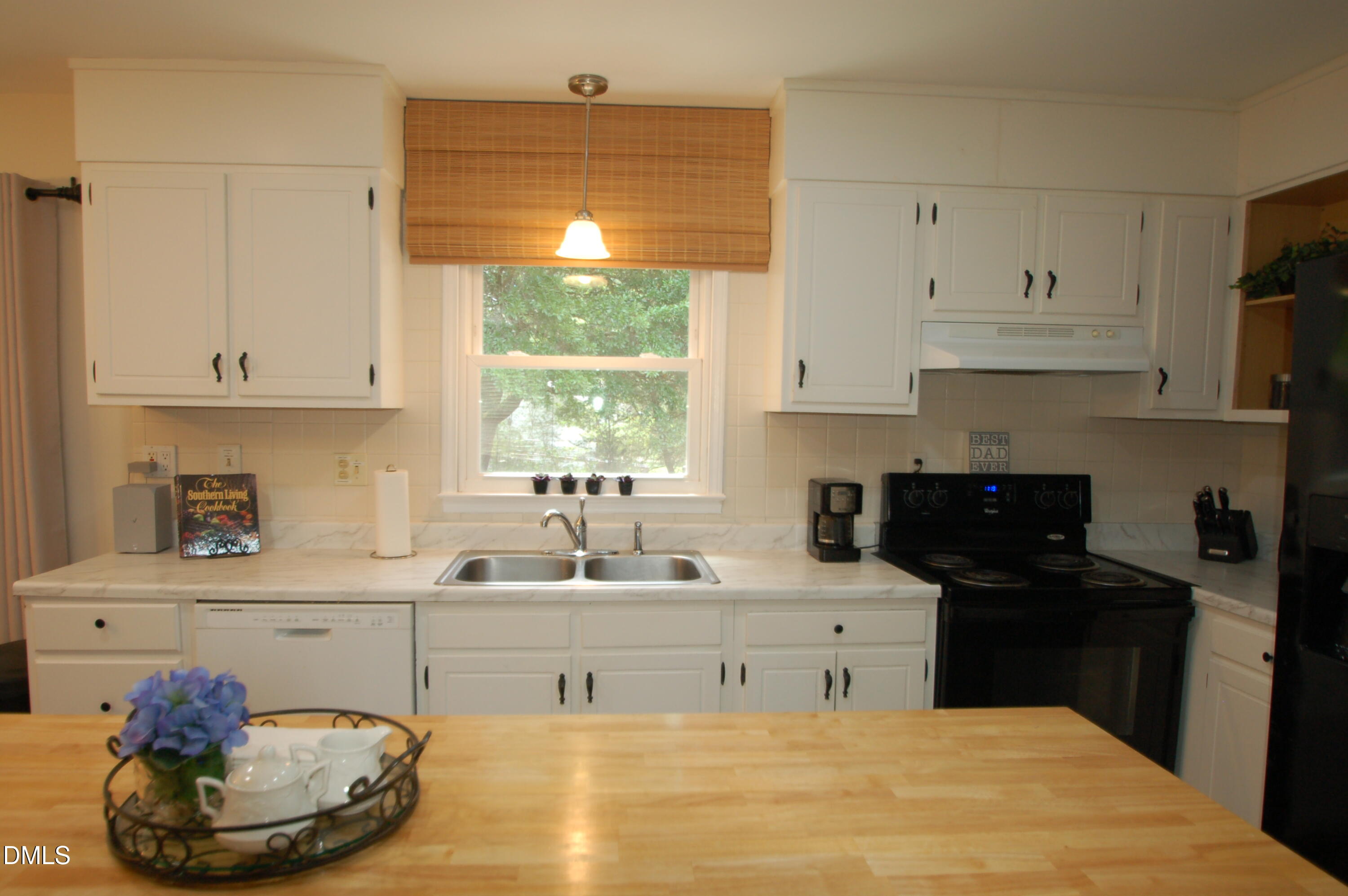 1434 Sedwick Road Property Photo 15