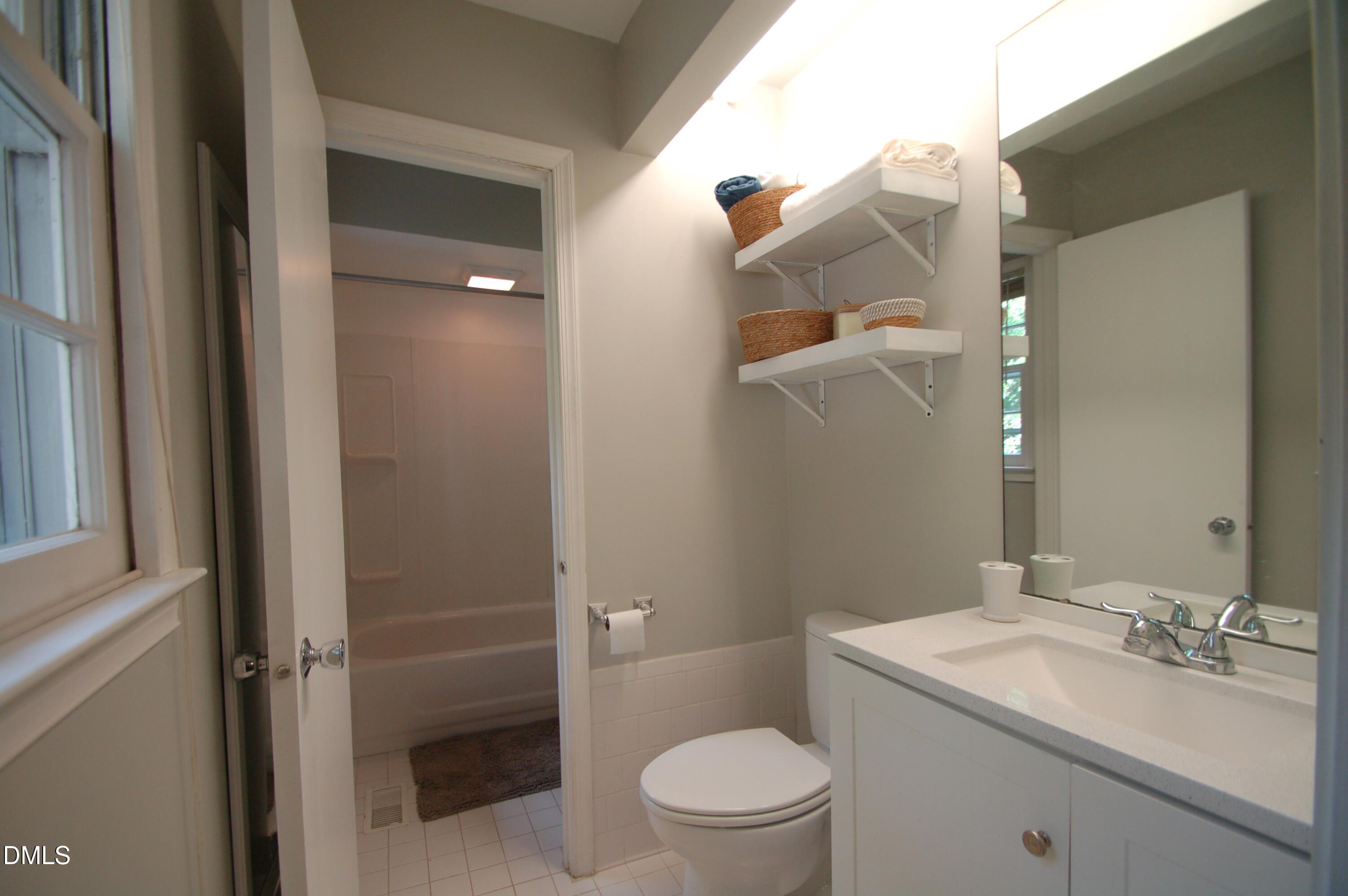 1434 Sedwick Road Property Photo 18