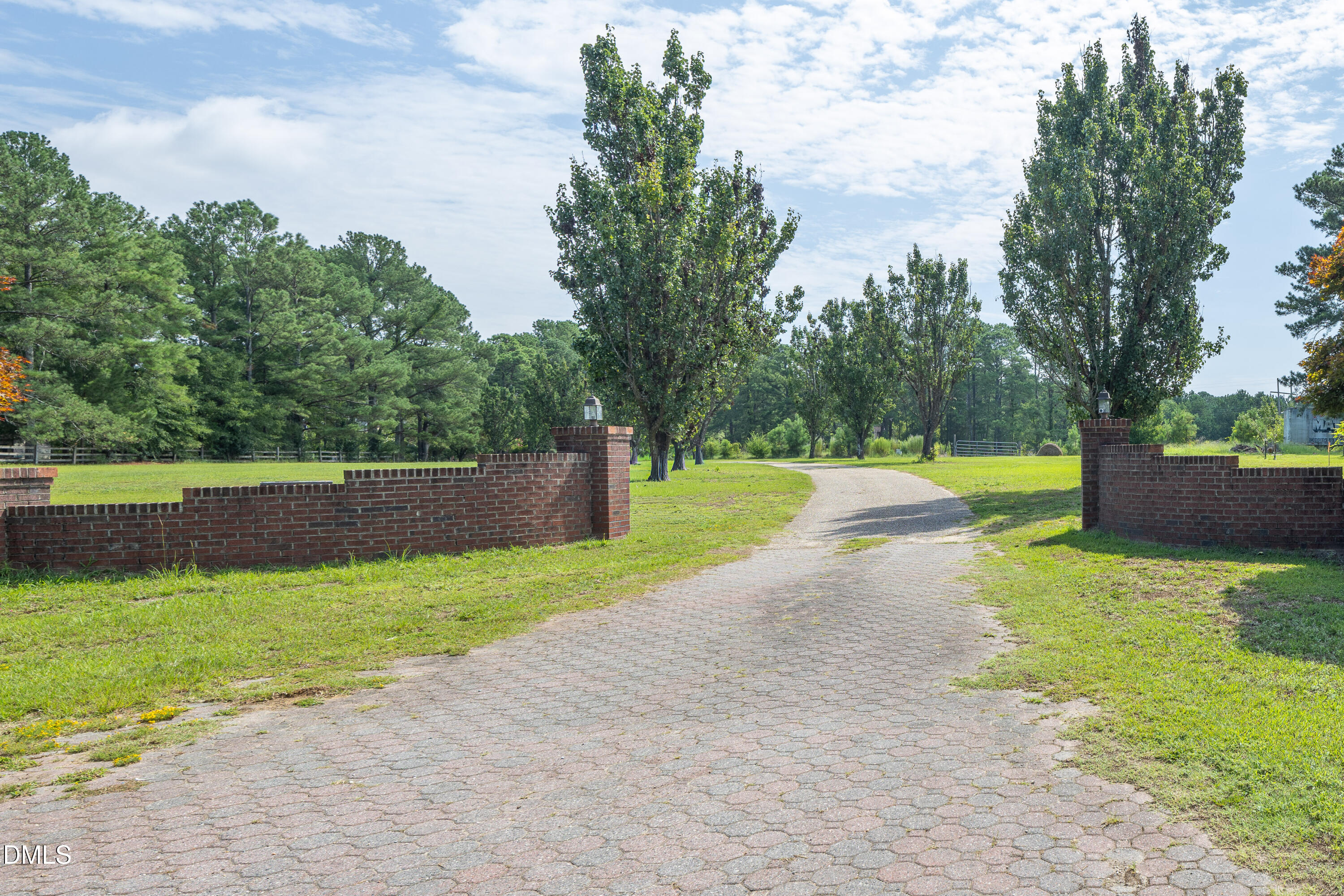 2282 Nc-55 Property Photo 2