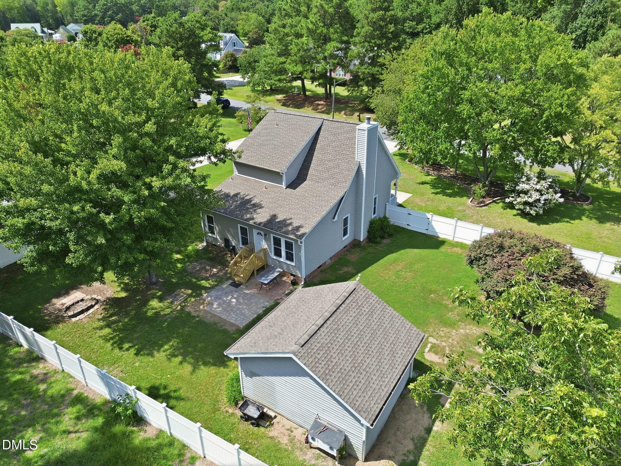 1732 Quail Grove Street Property Photo 3