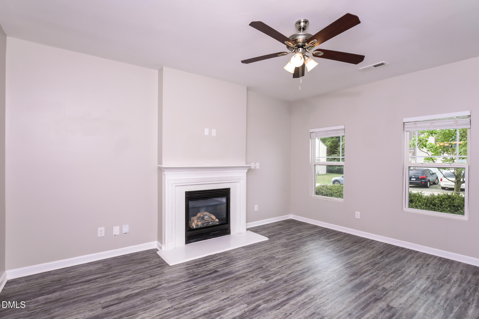1109 Early Rise Street Property Photo 4