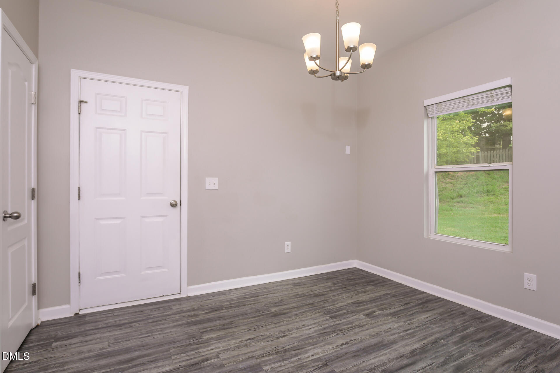 1109 Early Rise Street Property Photo 8