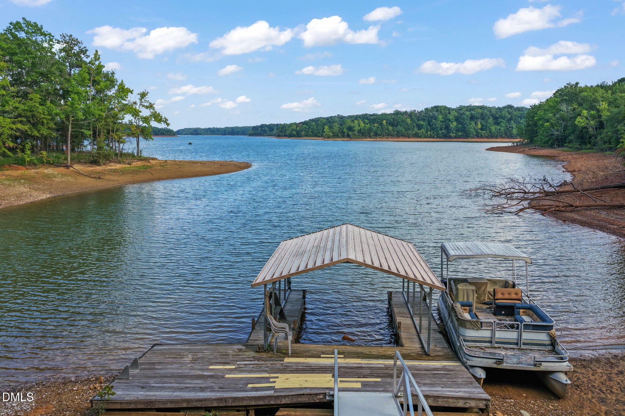 480 Fruit Hill Road Property Photo 4