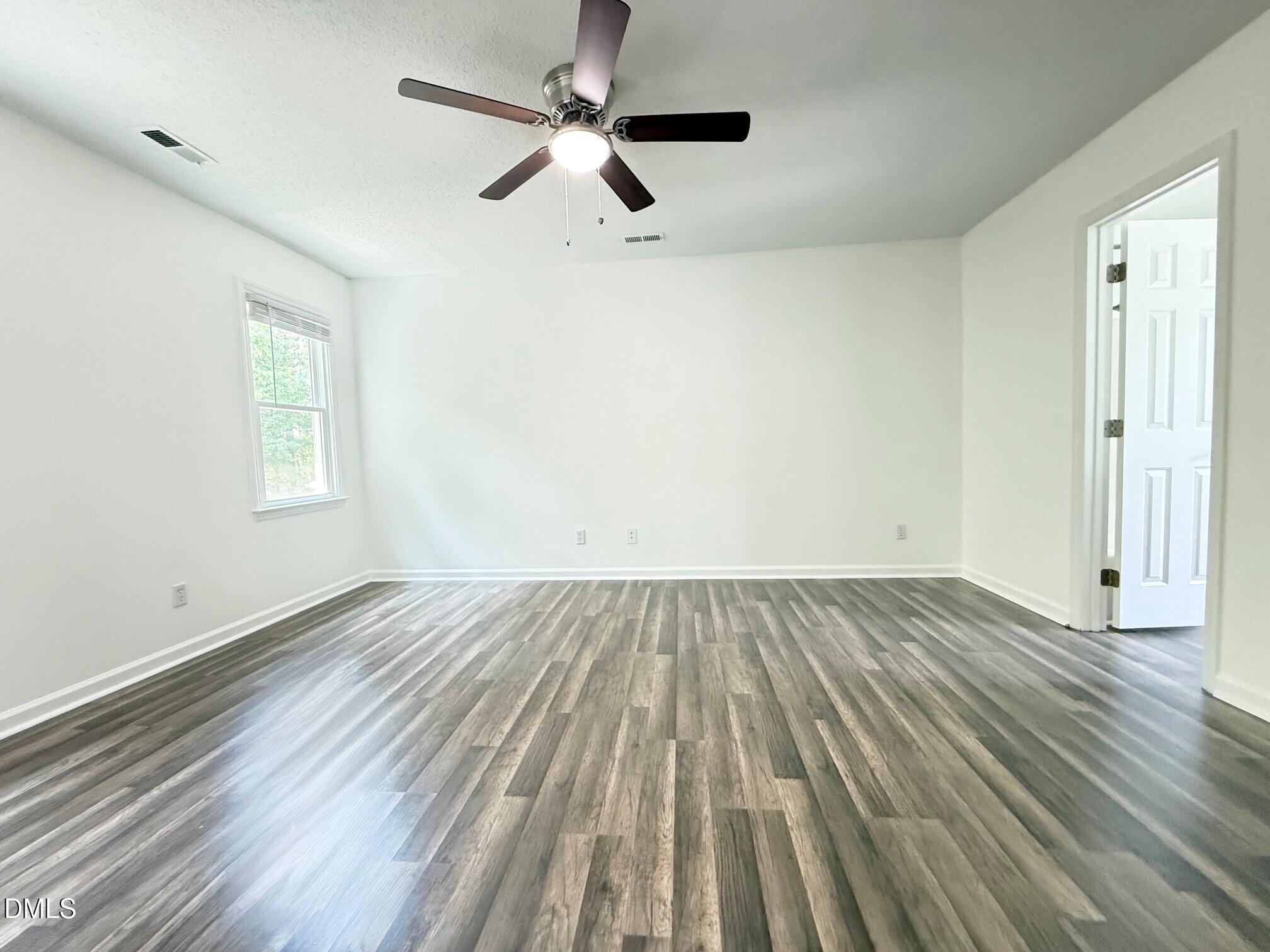 401 Holly Berry Lane Property Photo 15