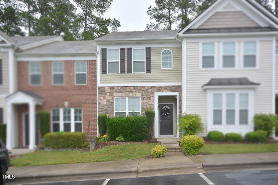 100 Stratford Lakes Drive 324 Property Photo 1