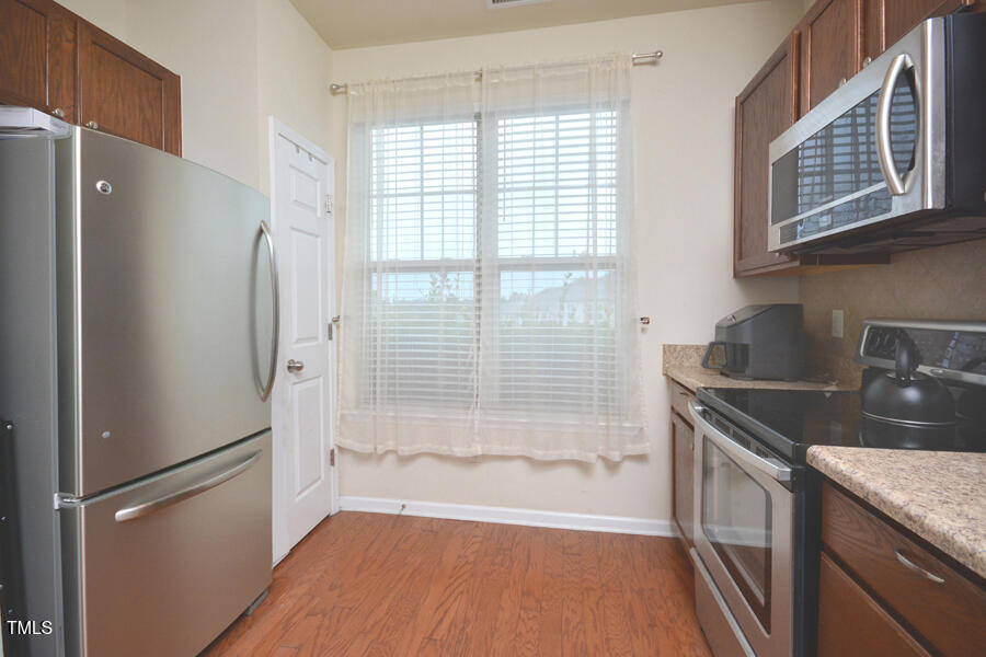 100 Stratford Lakes Drive 324 Property Photo 3